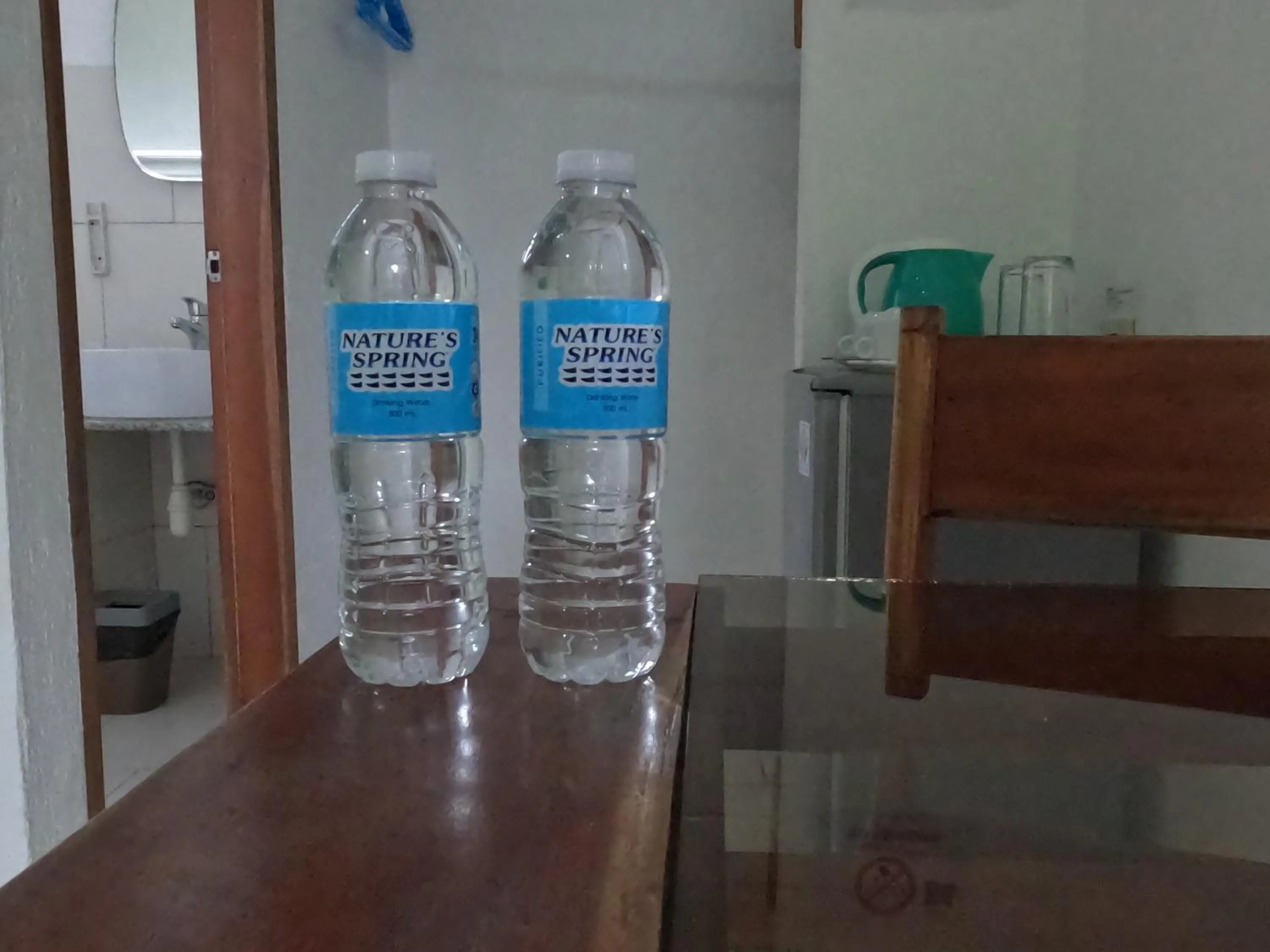 Drinks in Alona Gecko Inn