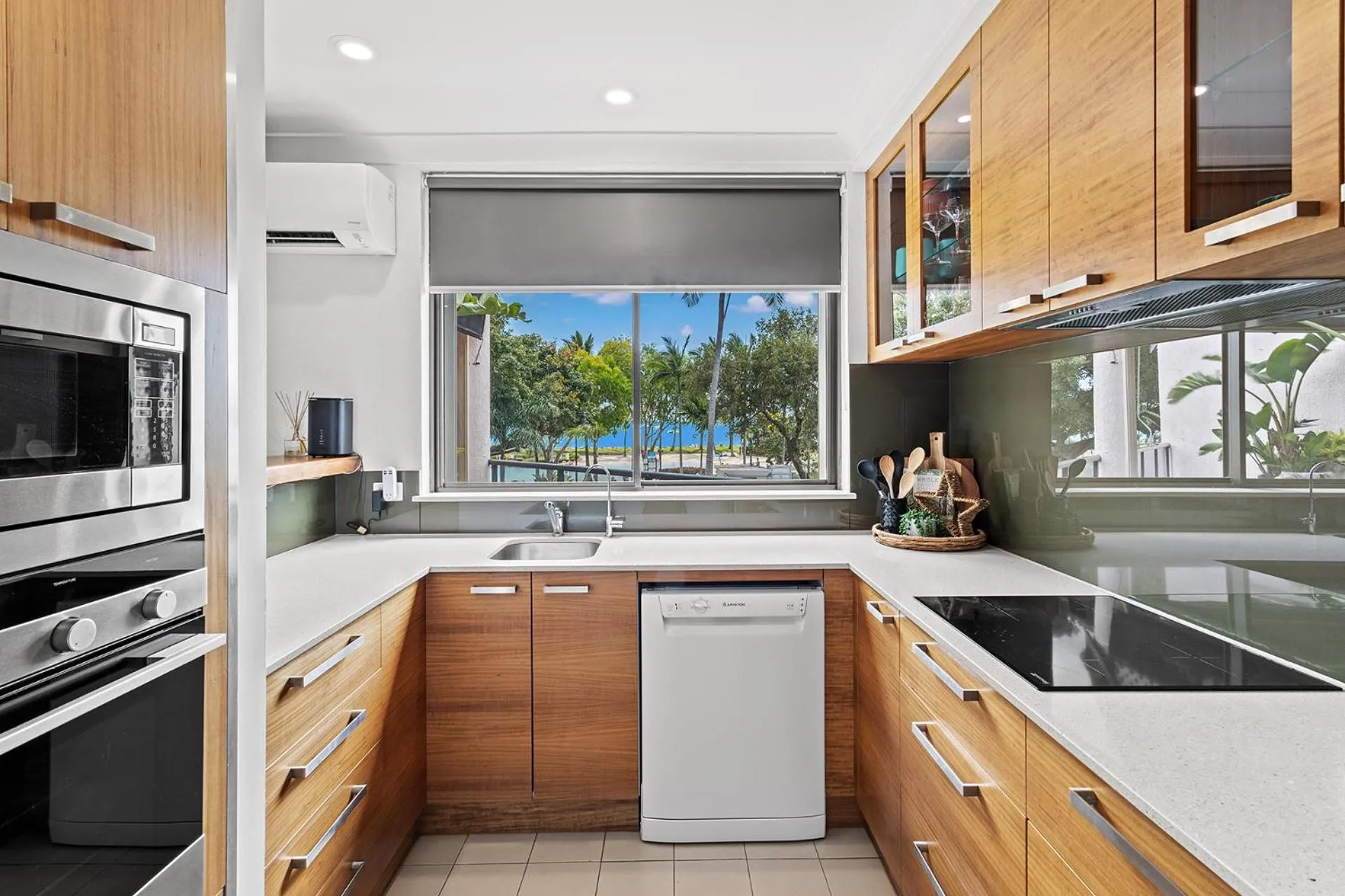 Montipora Unit 3 - In the heart of Airlie