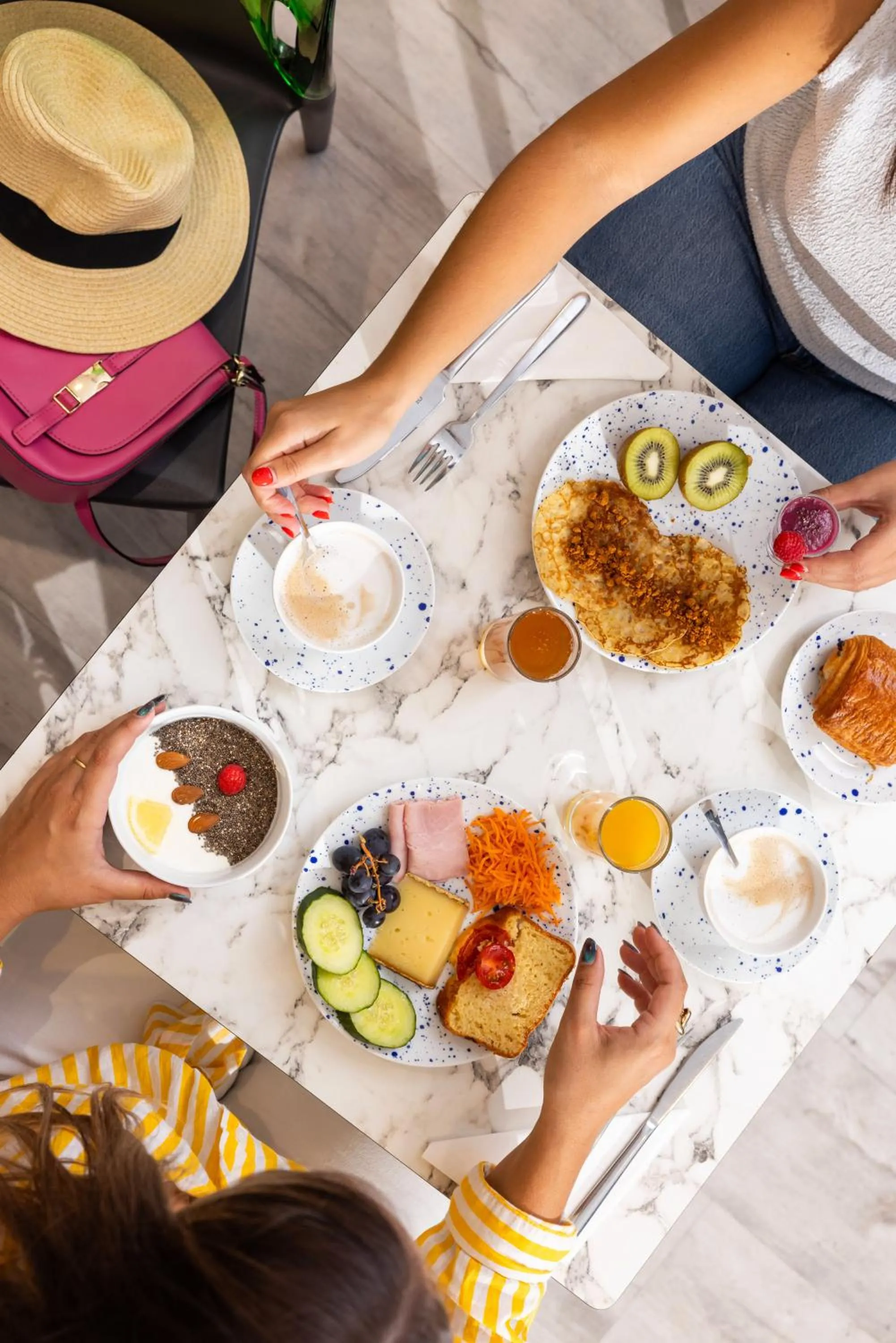 Food and drinks in Hôtel Byakko Nice