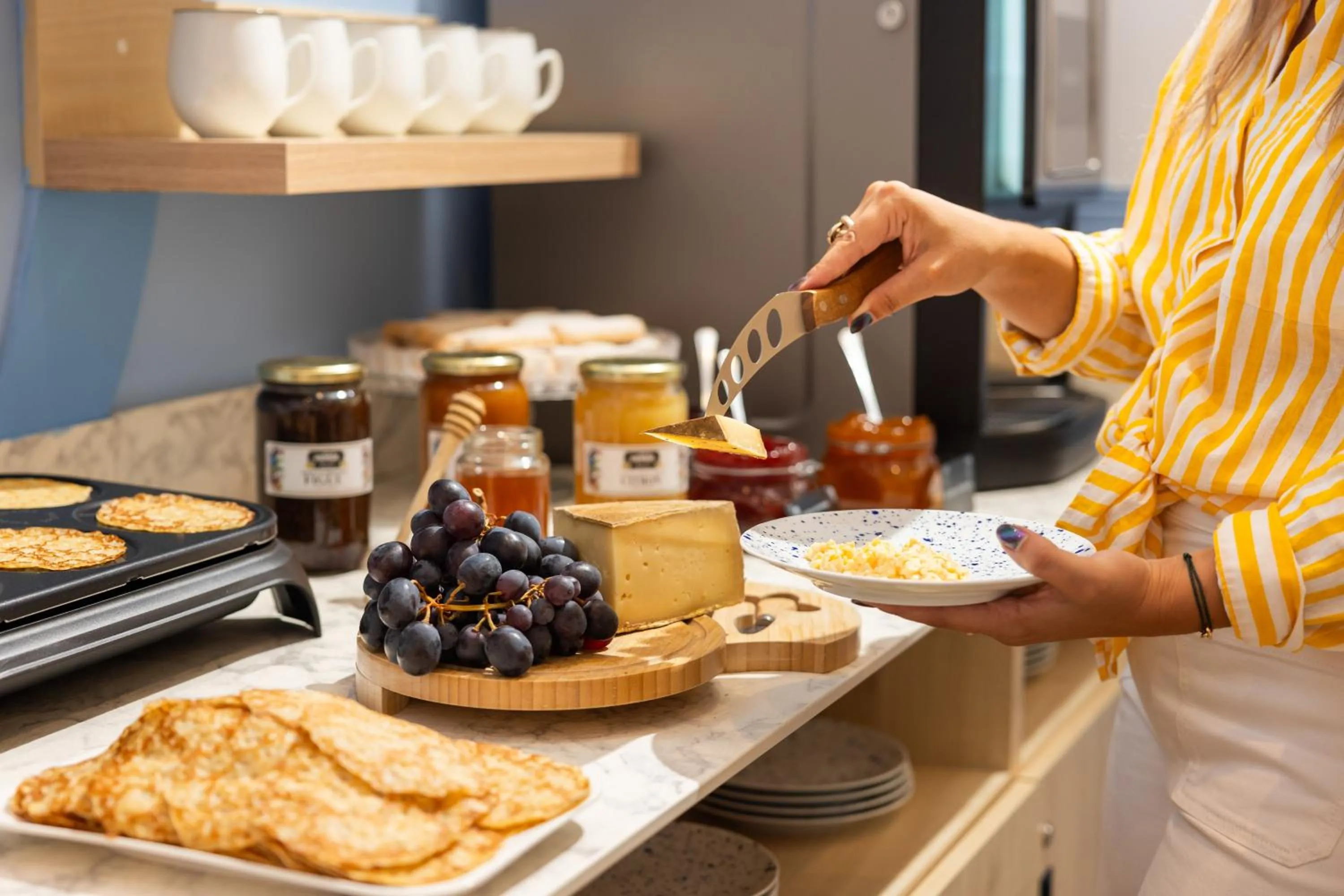 Breakfast in Hôtel Byakko Nice