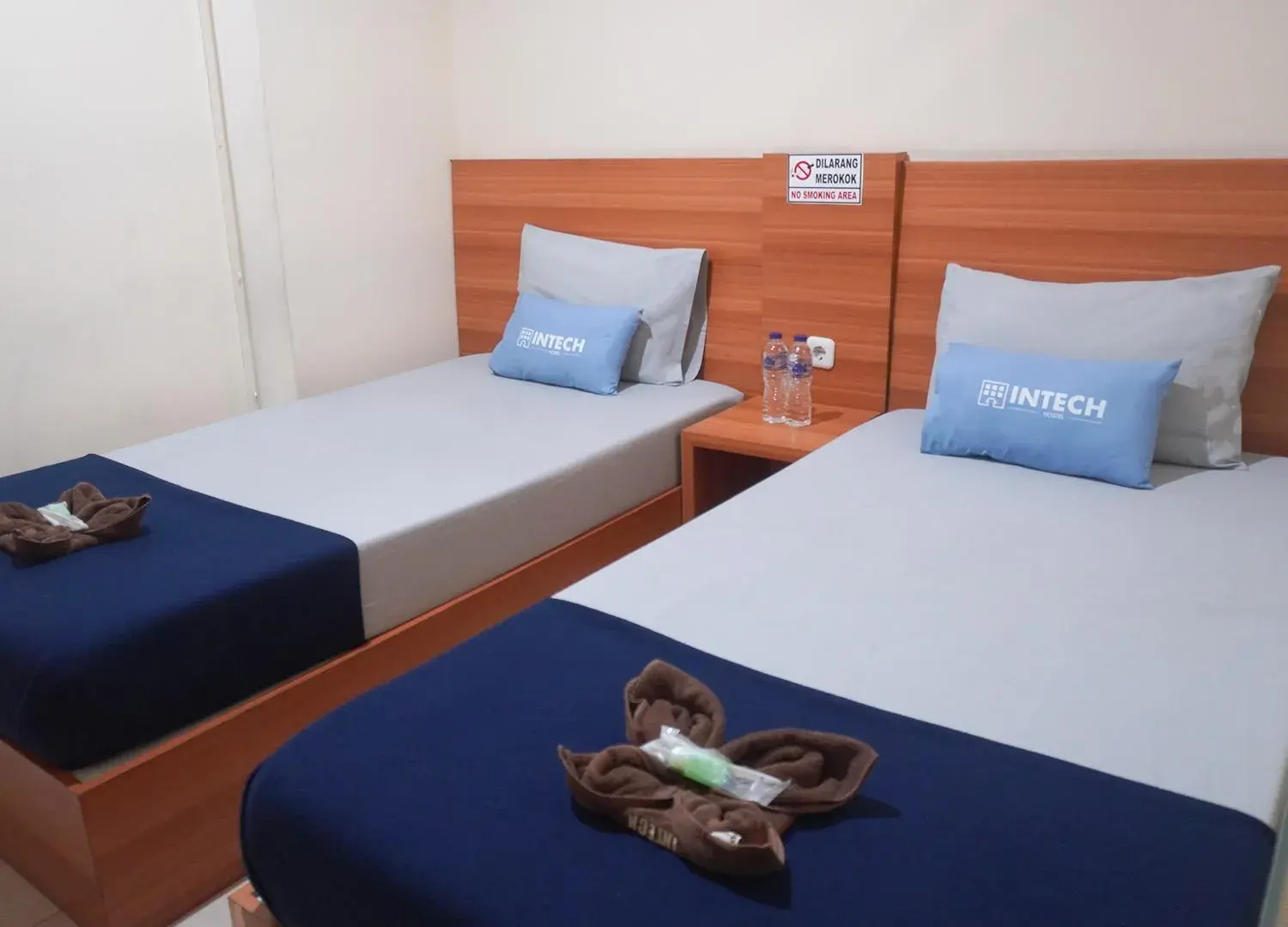 Deluxe Twin Room in Intech Hostel Deluxe Twin Room in Intech Hostel