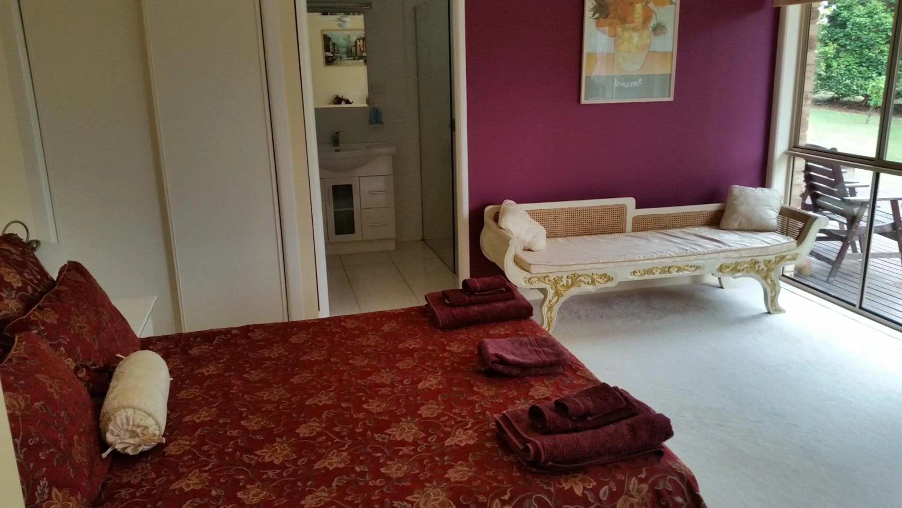 Other, Bed in Hilltop Hideaway