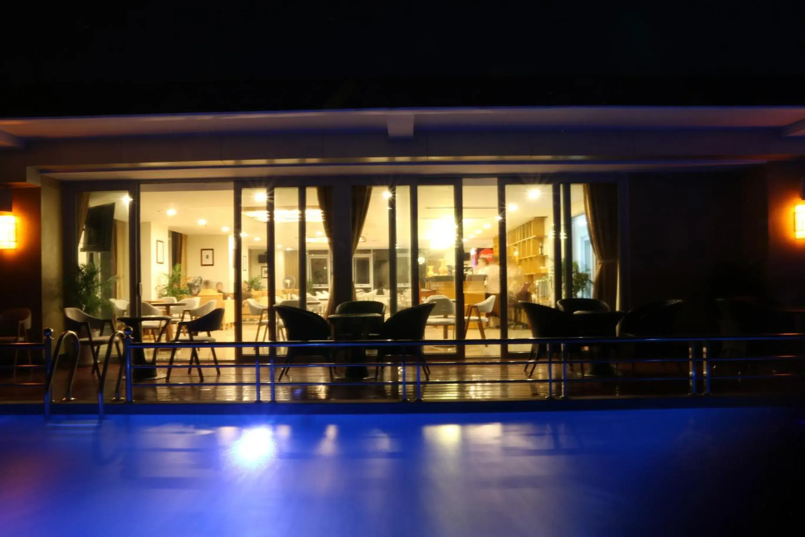 Restaurant/places to eat in Vinh Hoang Hotel Restaurant/places to eat in Vinh Hoang Hotel