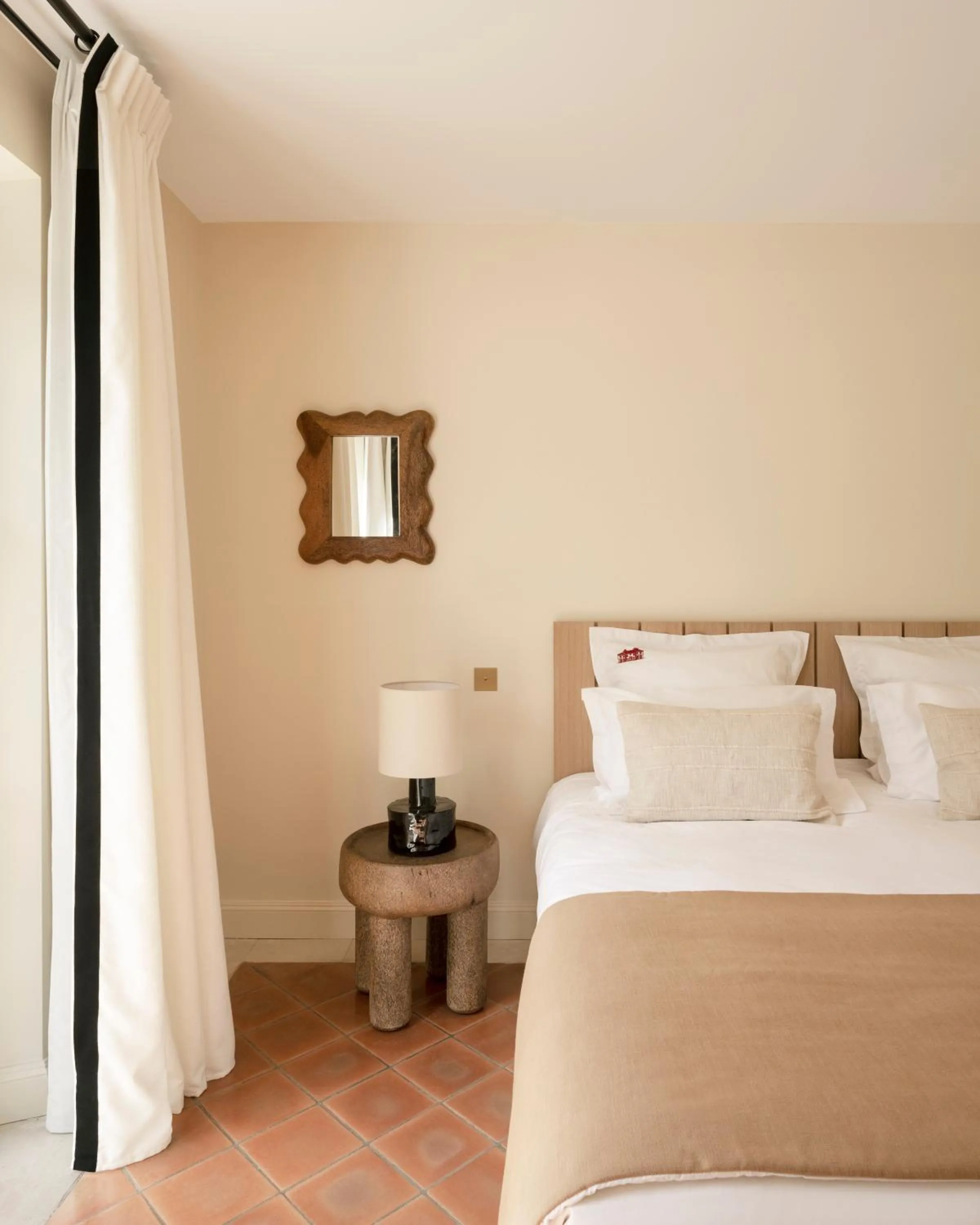 Bedroom, Bed in La Bastide de Saint Tropez