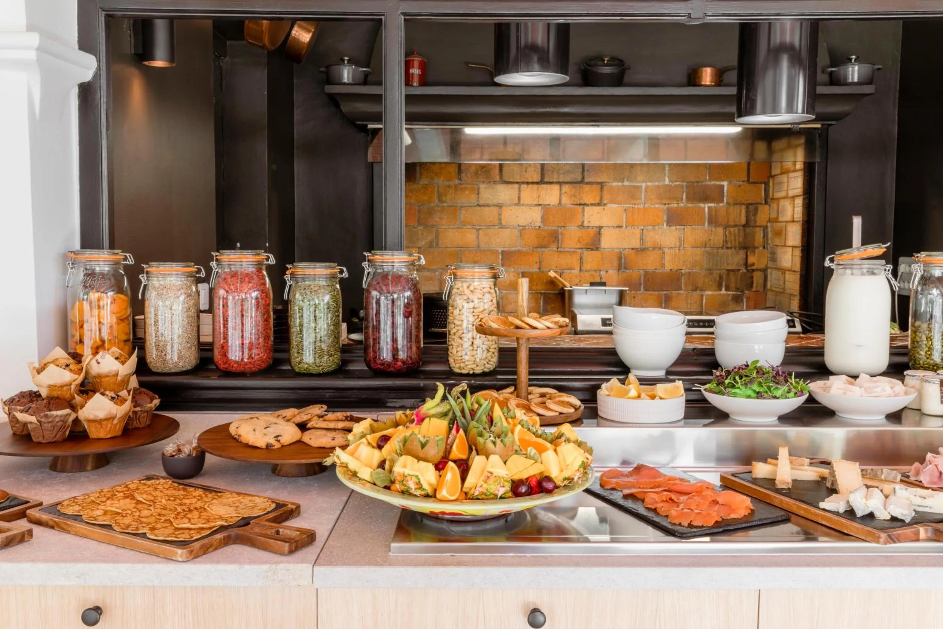 Buffet breakfast in La Bastide de Saint Tropez