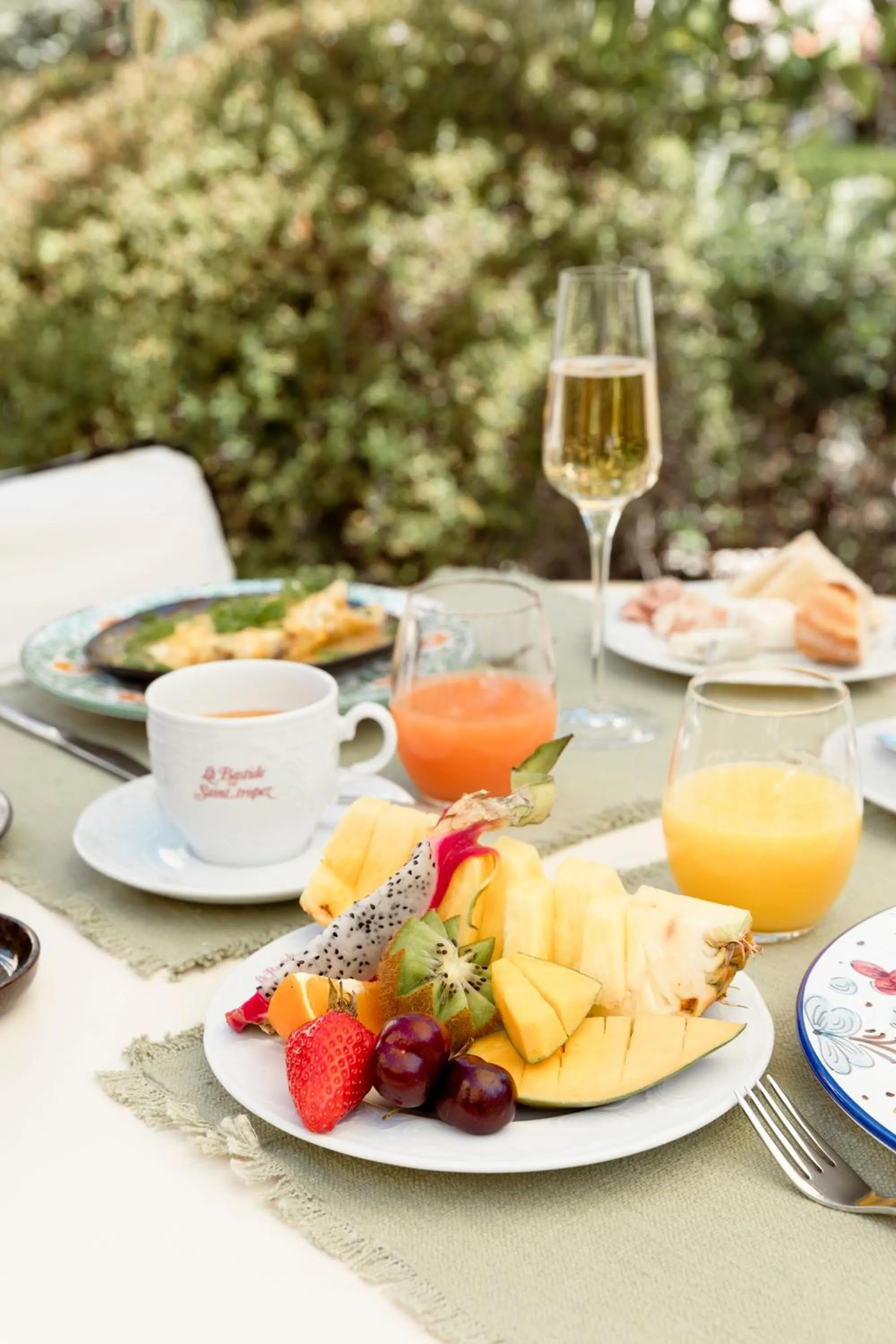 Breakfast in La Bastide de Saint Tropez