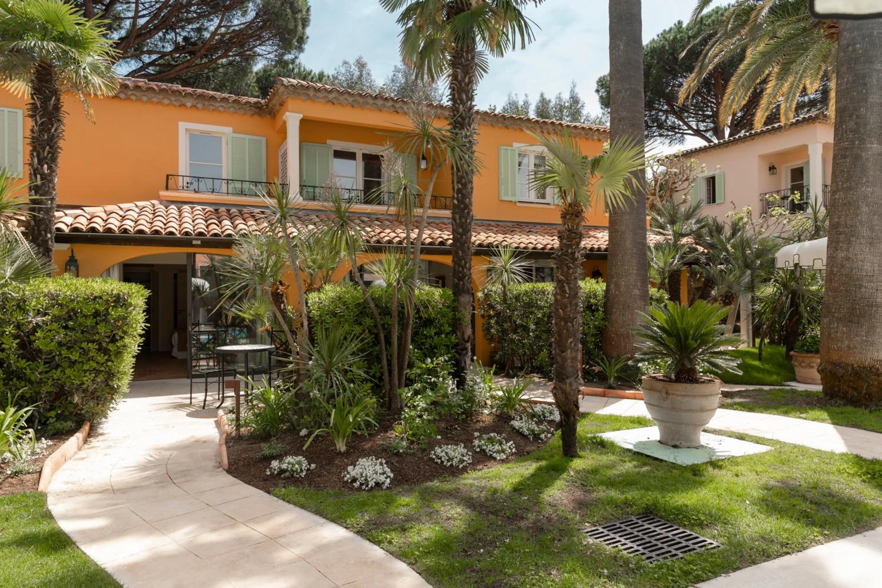 Garden view in La Bastide de Saint Tropez