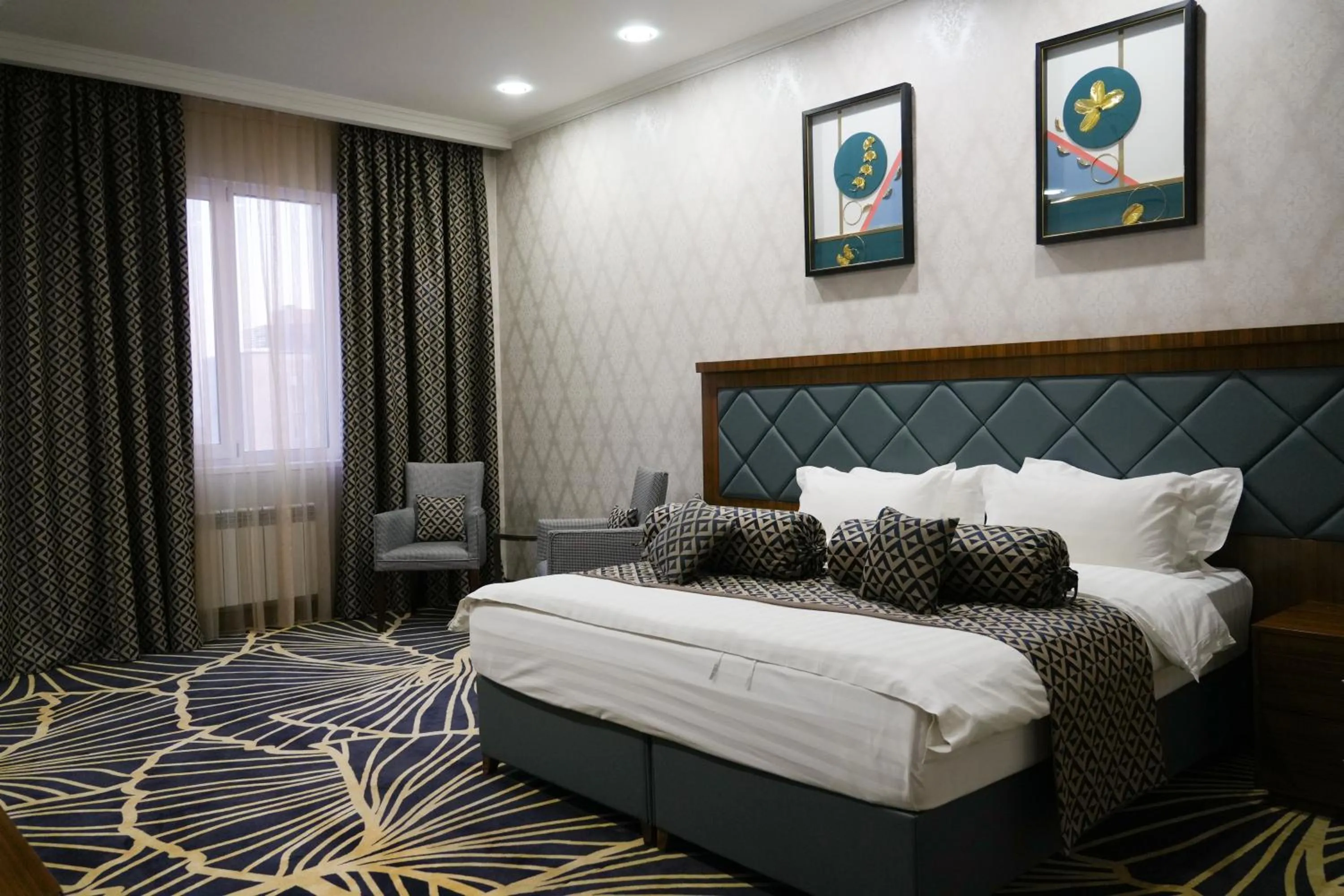 King Studio with Sofa Bed - single occupancy in Hotel Arai Plaza