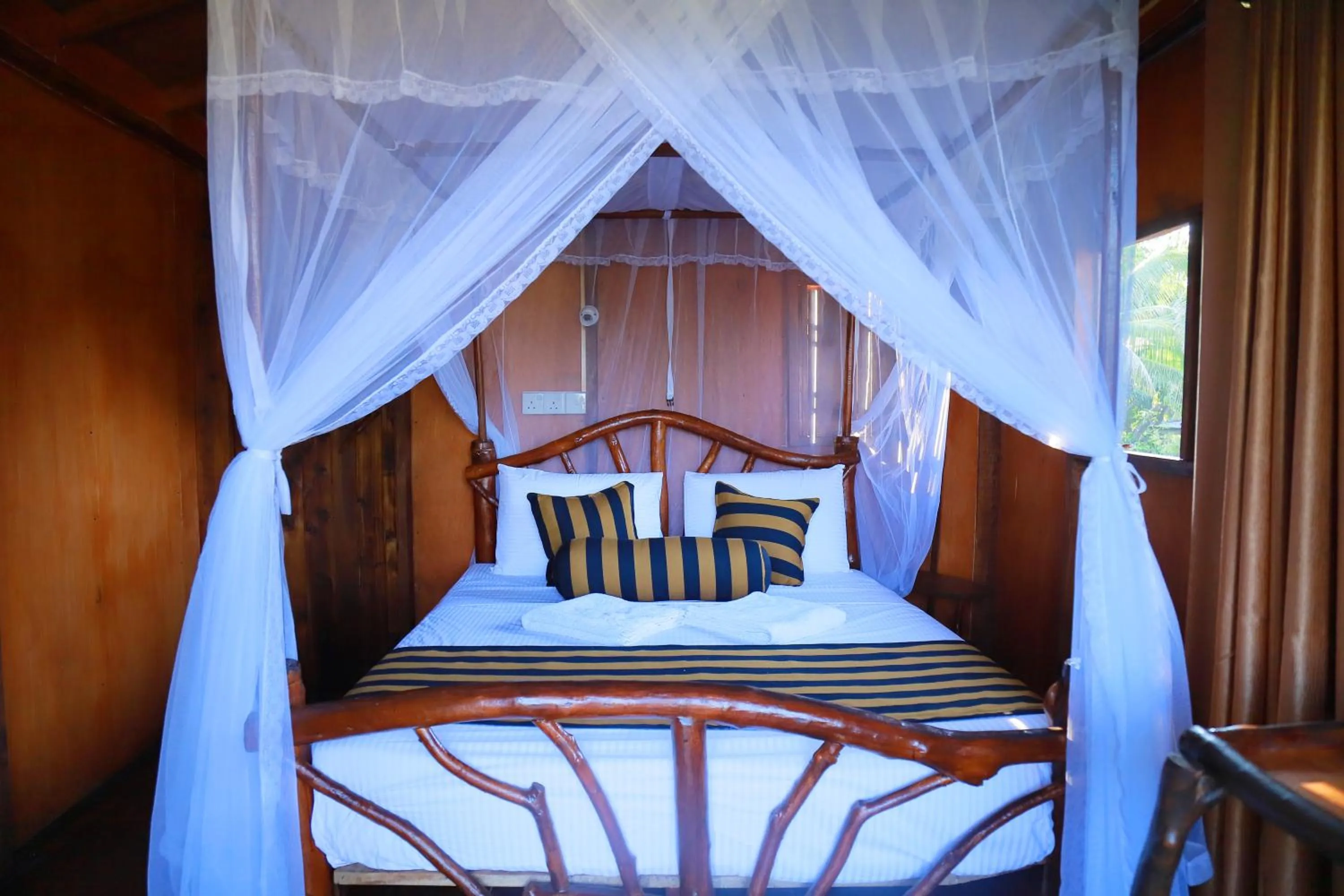 Bedroom, Bed in Sigiriya Rock Gate Resort