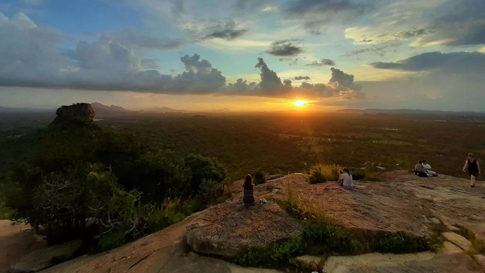 Sunrise in Sigiriya Rock Gate Resort