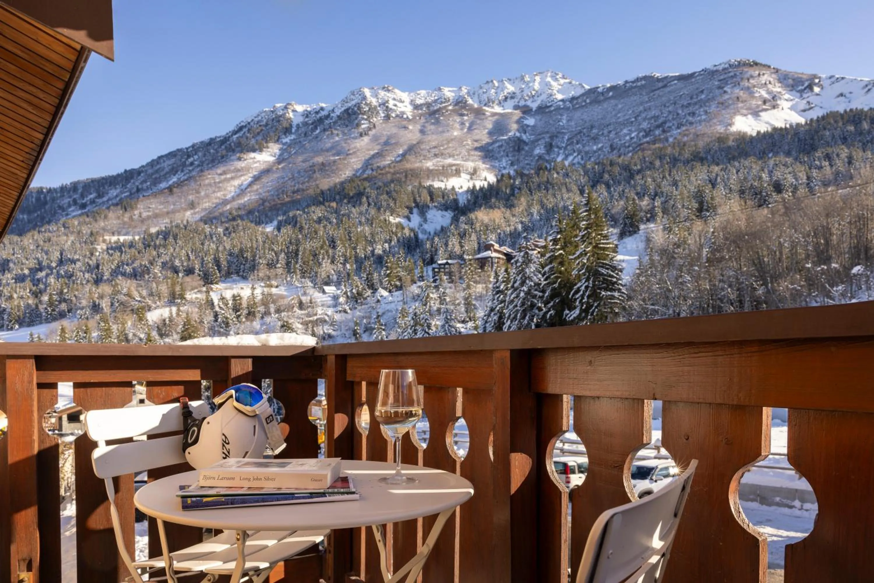 Mountain view in Hôtel du Bourg