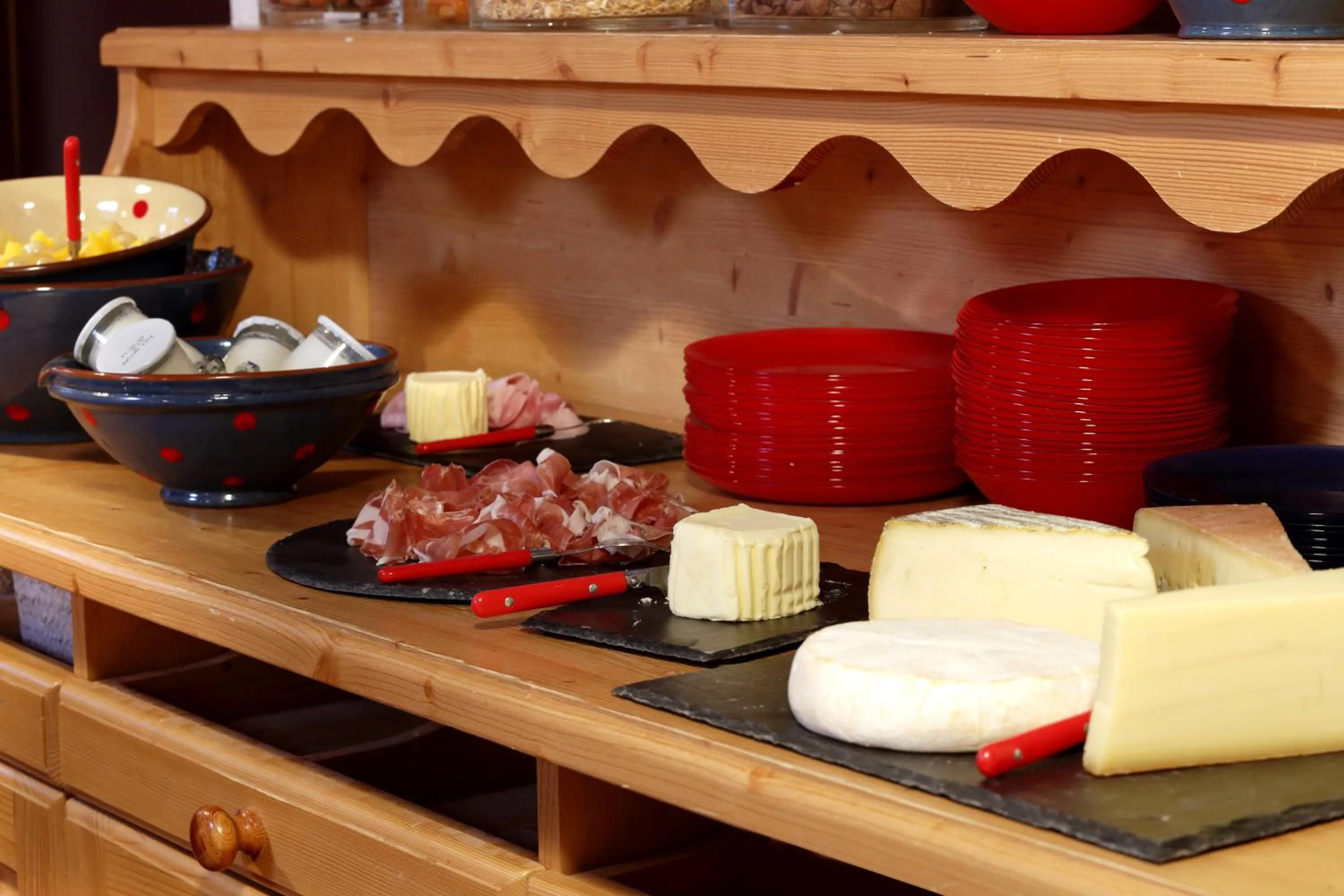 Restaurant/places to eat in Hôtel du Bourg