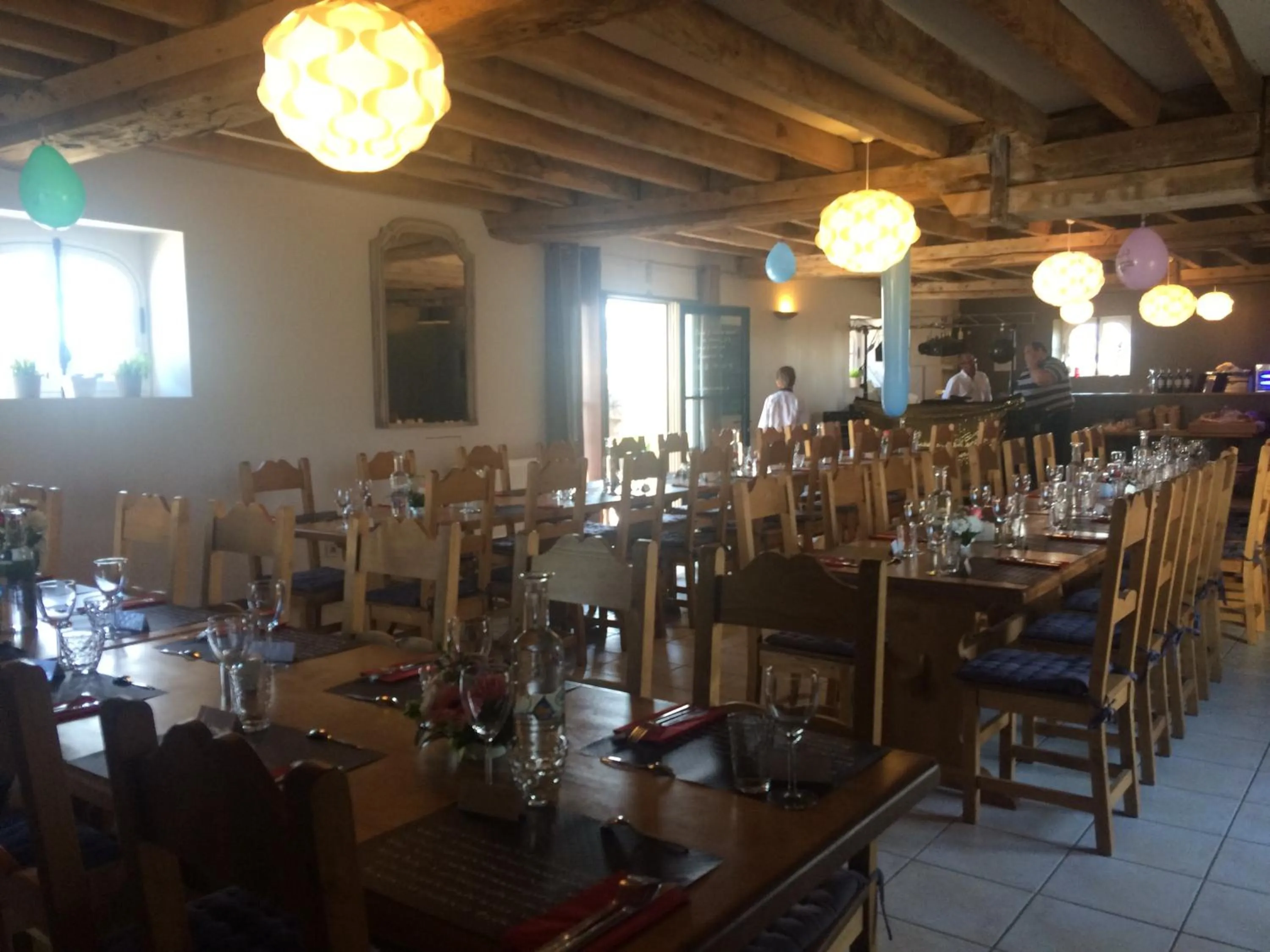 Restaurant/places to eat in La Corbonniere