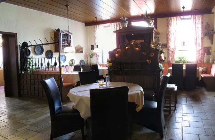 Restaurant/places to eat in Hotel Winter