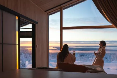 Star Arctic Hotel & Activities