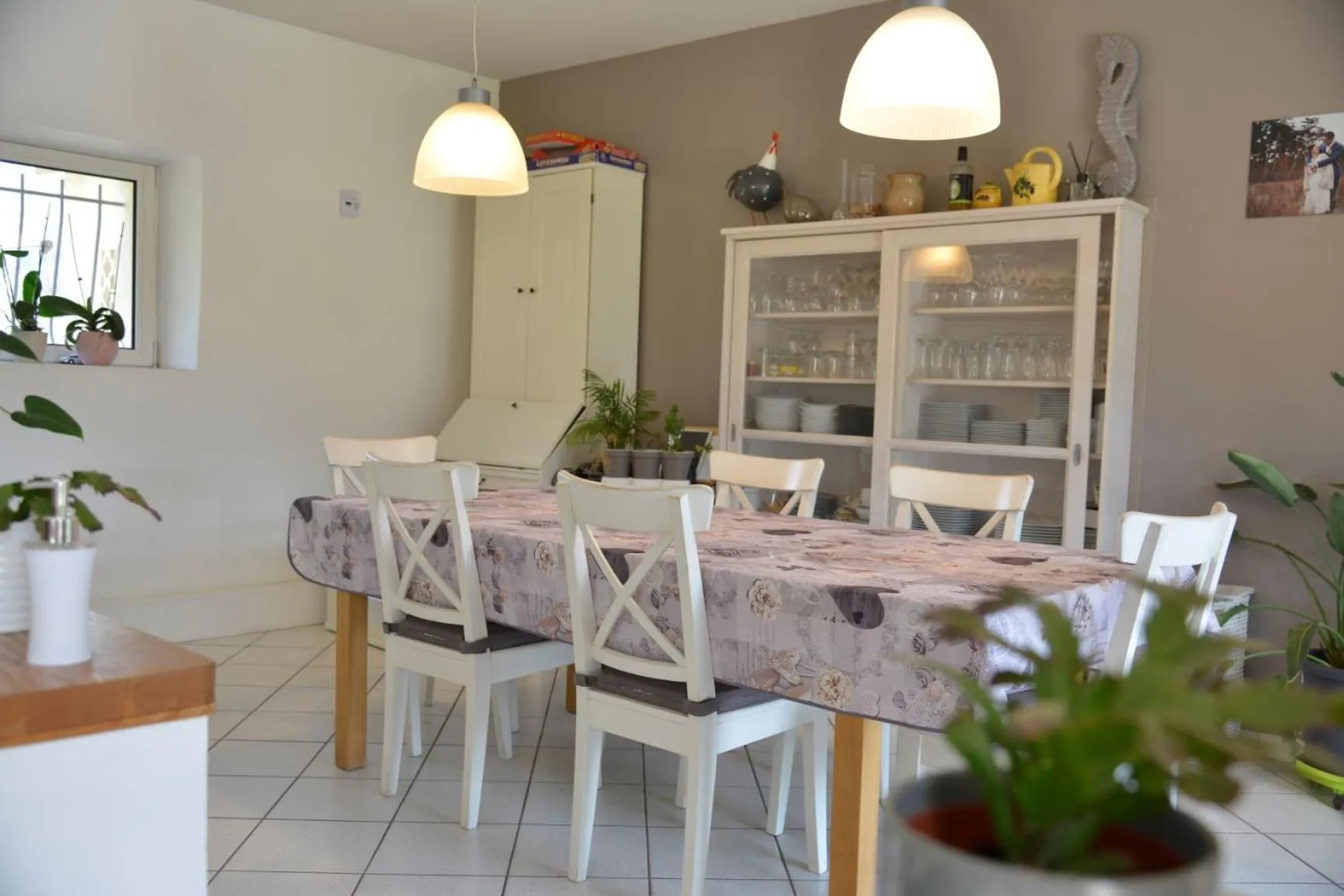 Property building in Au Grand Bonheur