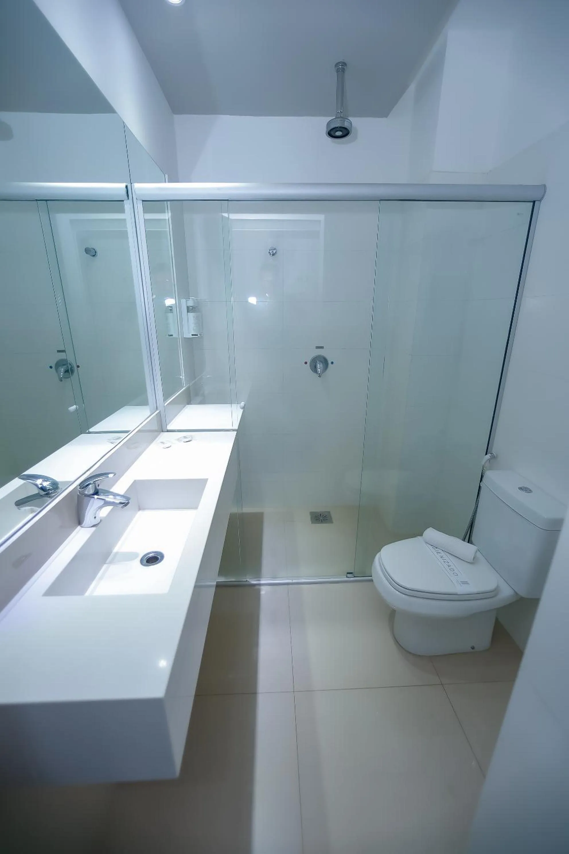 Bathroom in Verona Tower Hotel