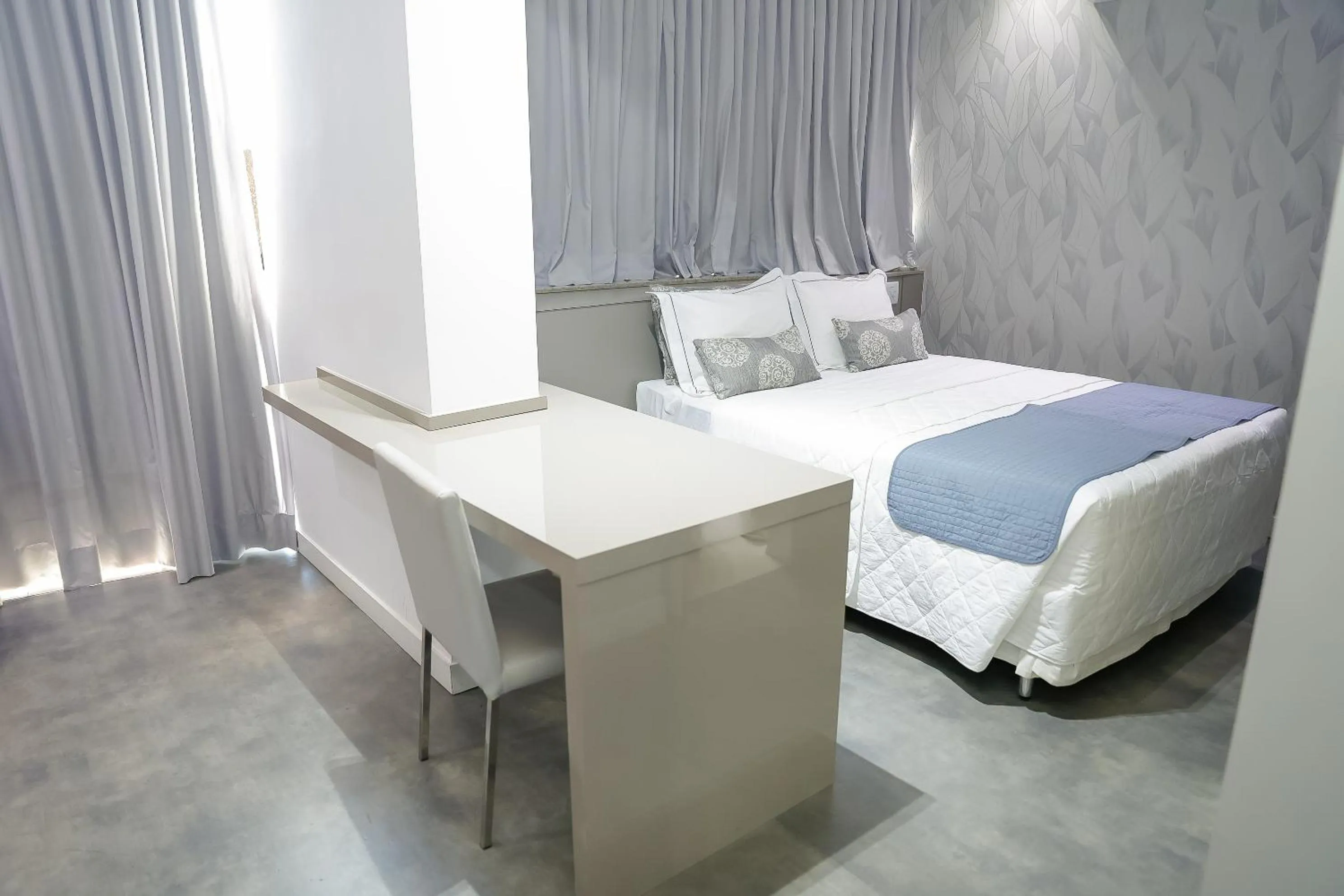 Photo of the whole room, Bed in Verona Tower Hotel