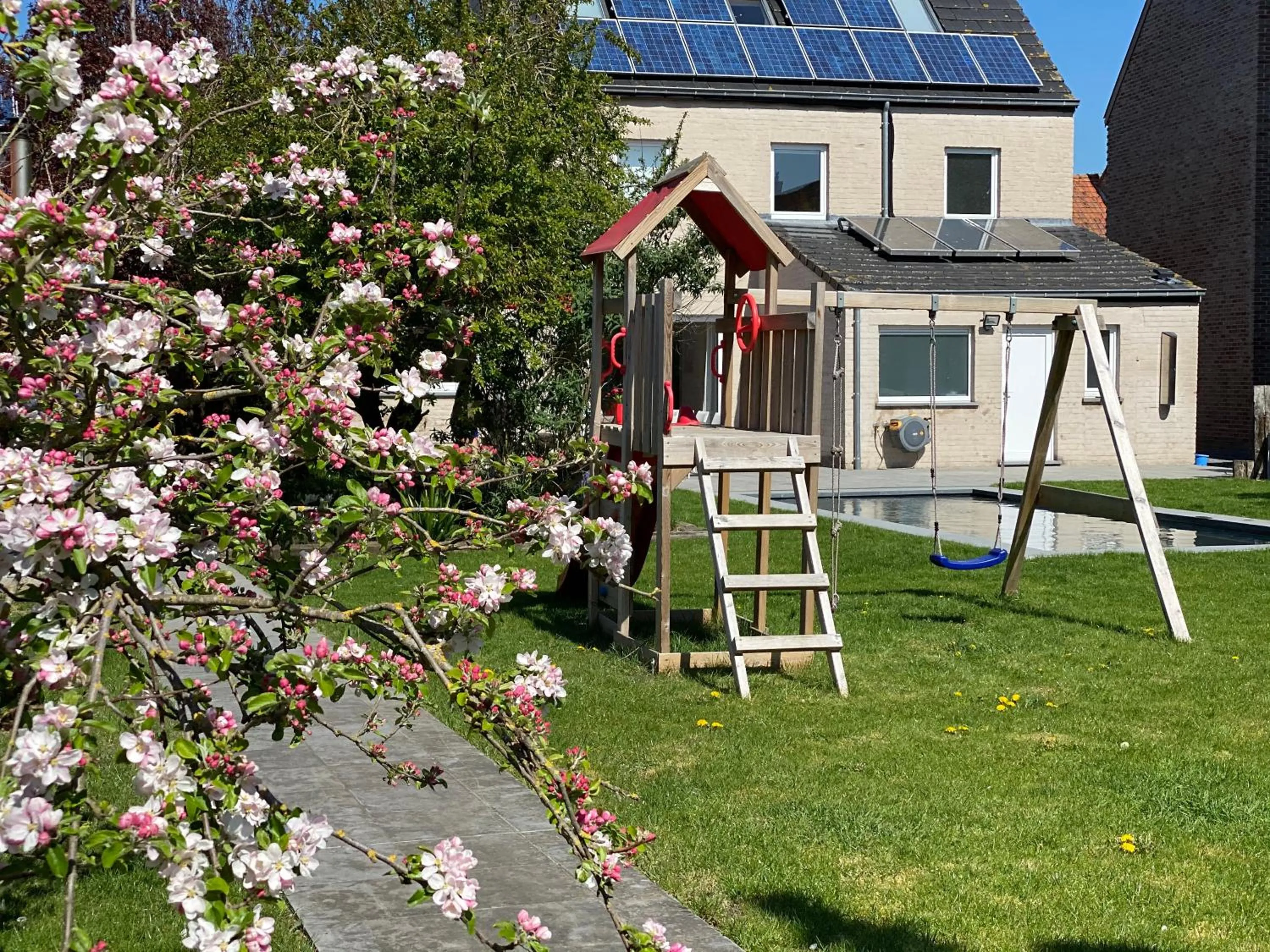 Property building in De Lanterfanters Vakantiehuis Jef