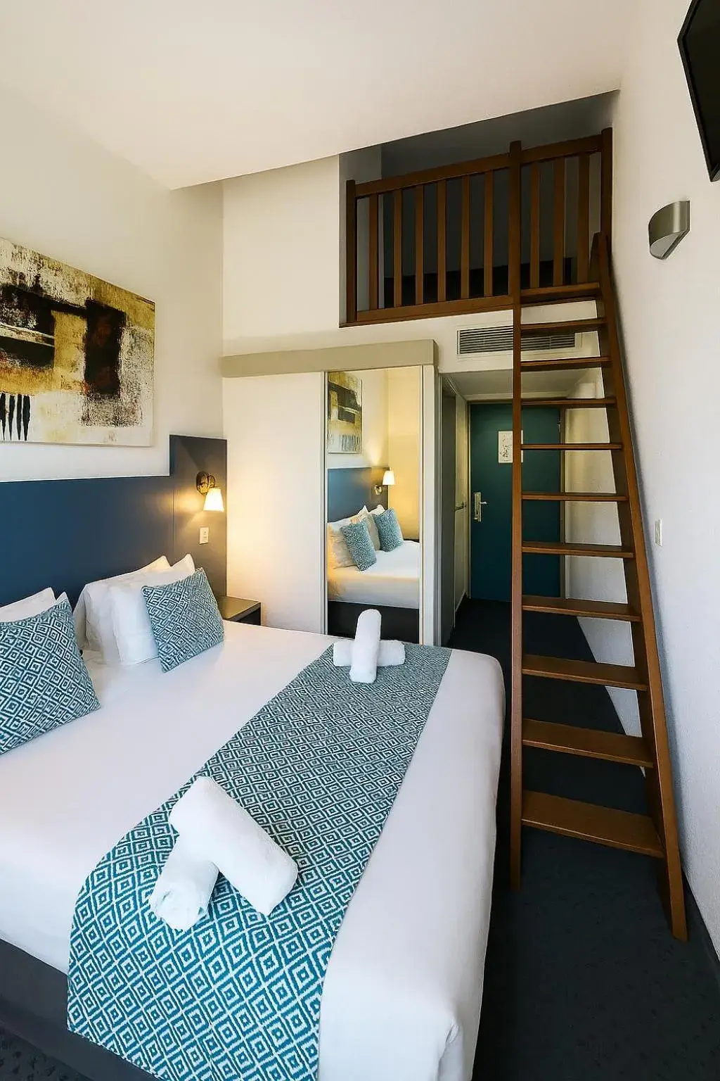 Family Room with heated swimming pool access in Hotel & Spa Gil de France Cap d'Agde Family Room with heated swimming pool access in Hotel & Spa Gil de France Cap d'Agde