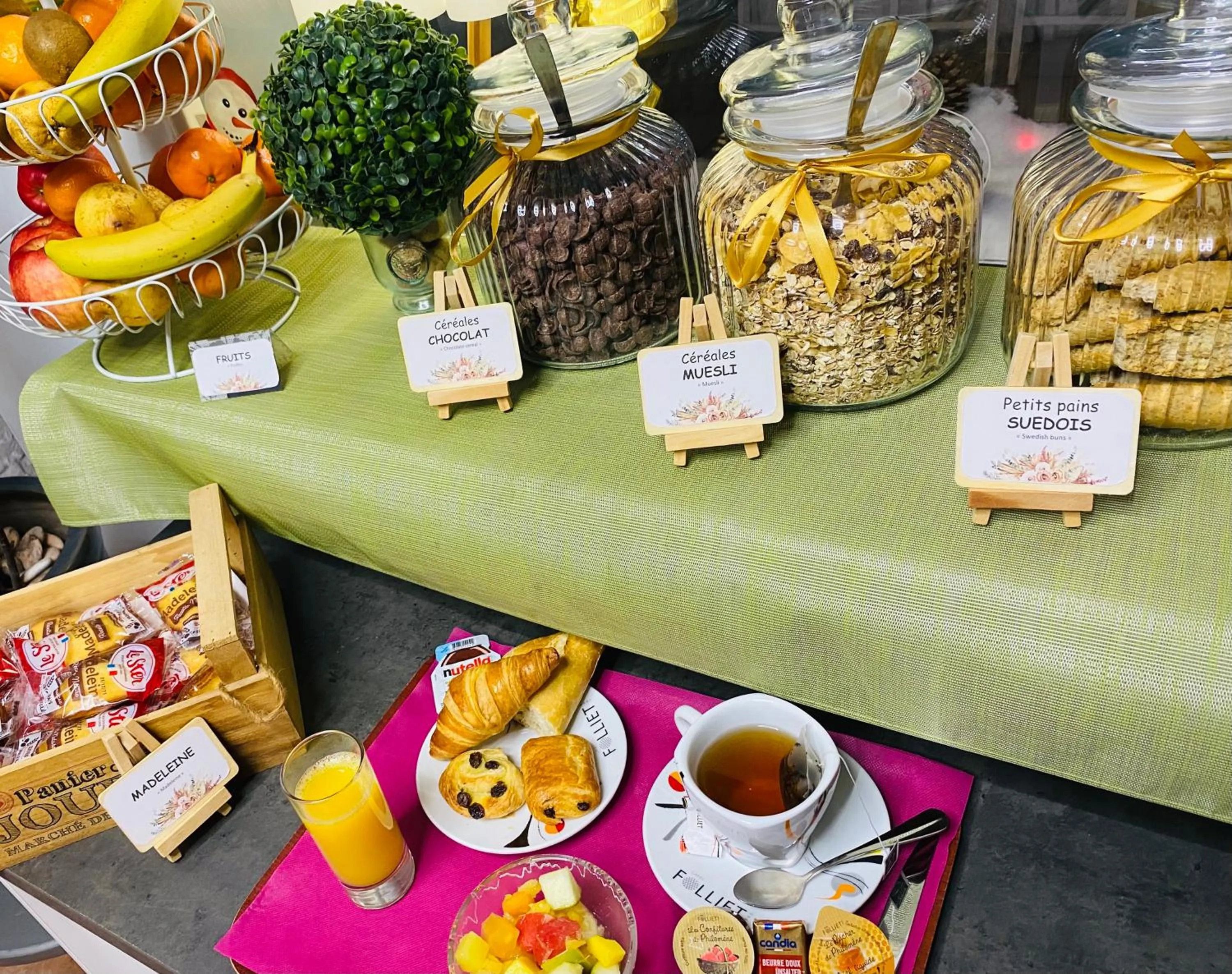 Buffet breakfast in Hotel & Spa Gil de France Cap d'Agde