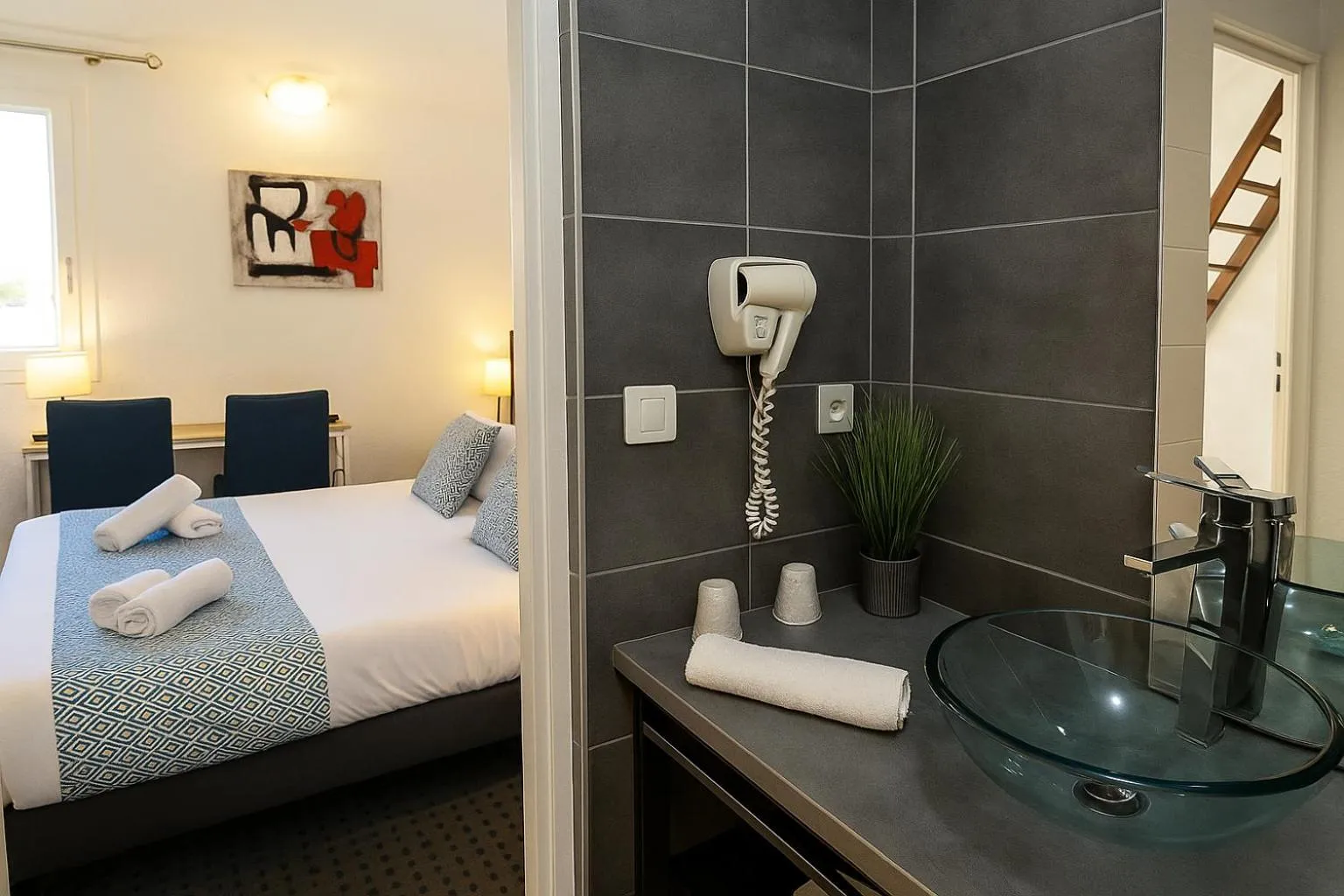 Bedroom, Bed in Hotel & Spa Gil de France Cap d'Agde