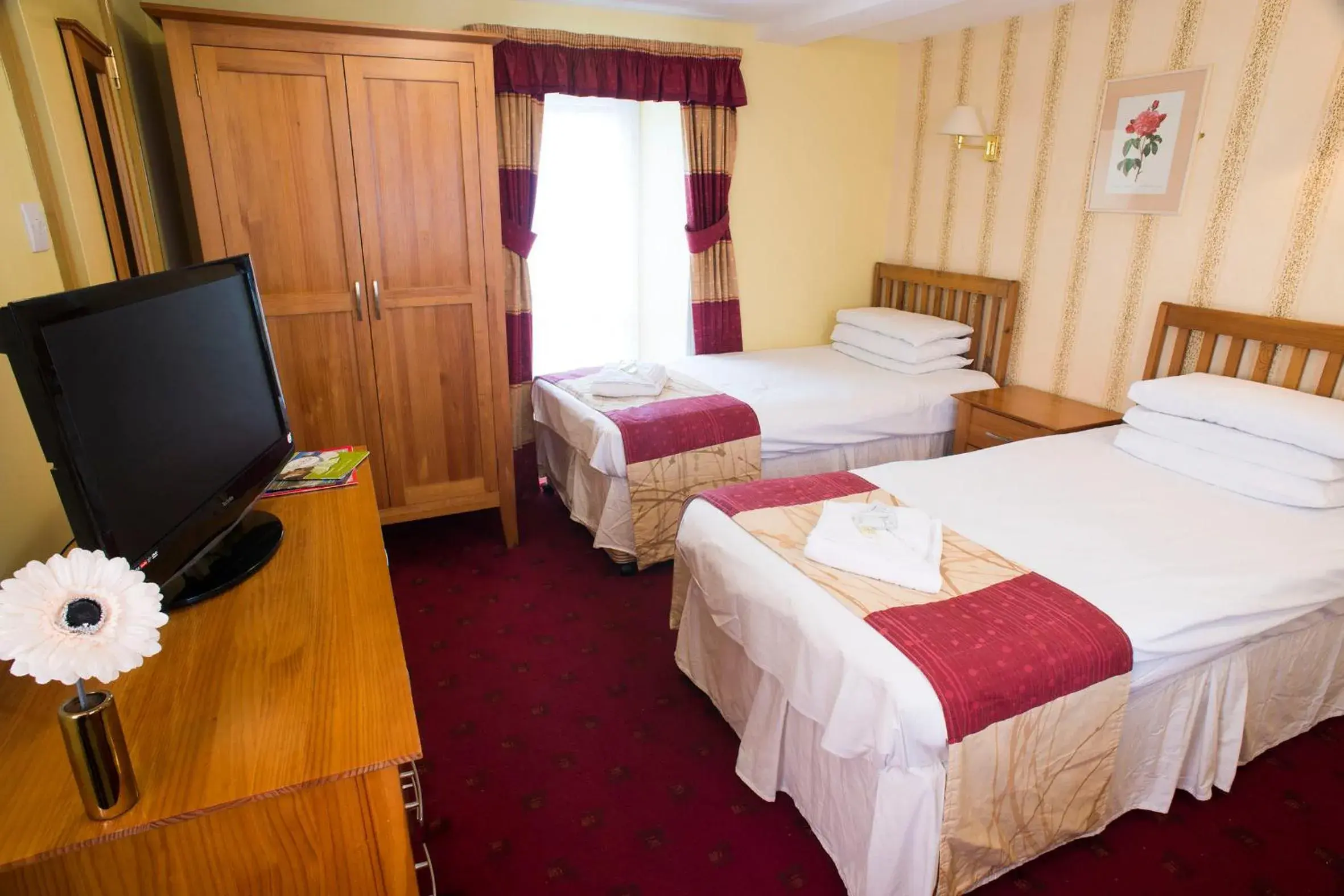 Twin Room - single occupancy in The Highwayman Inn Twin Room - single occupancy in The Highwayman Inn
