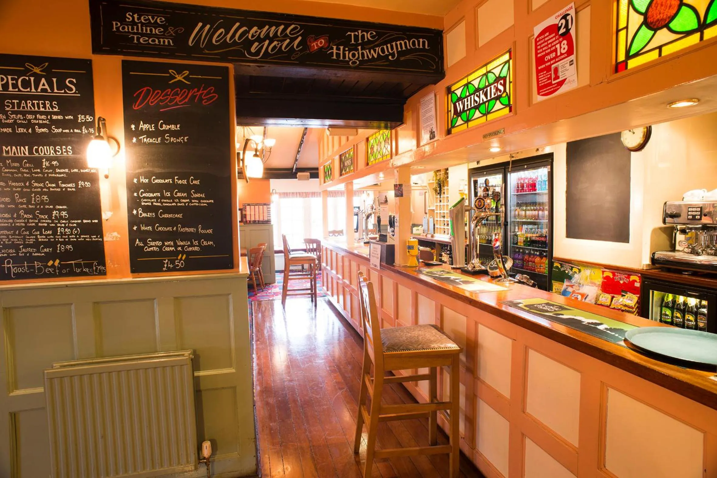Lounge or bar in The Highwayman Inn