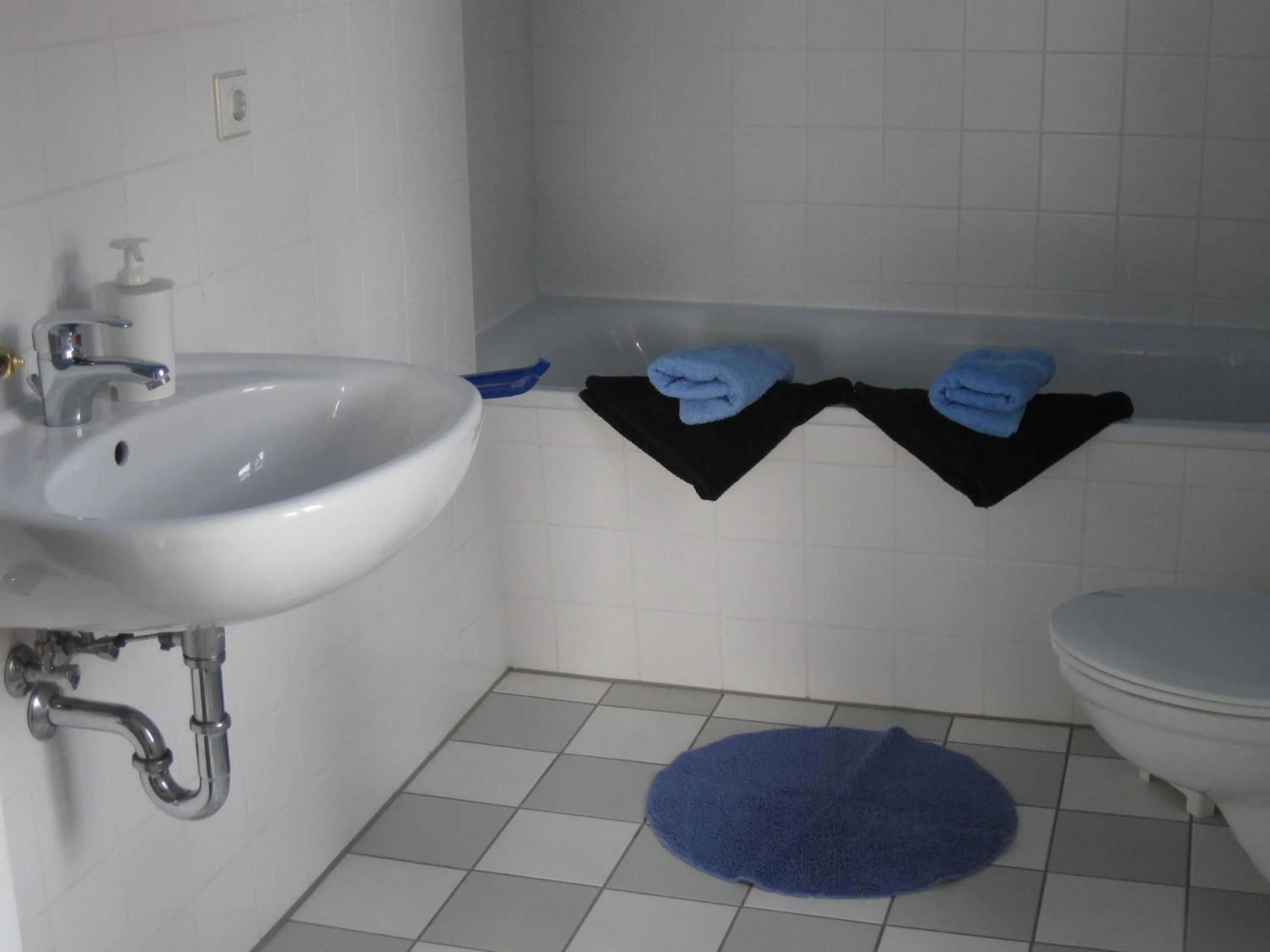 Toilet in Dampfschiff Radebeul-Altkö