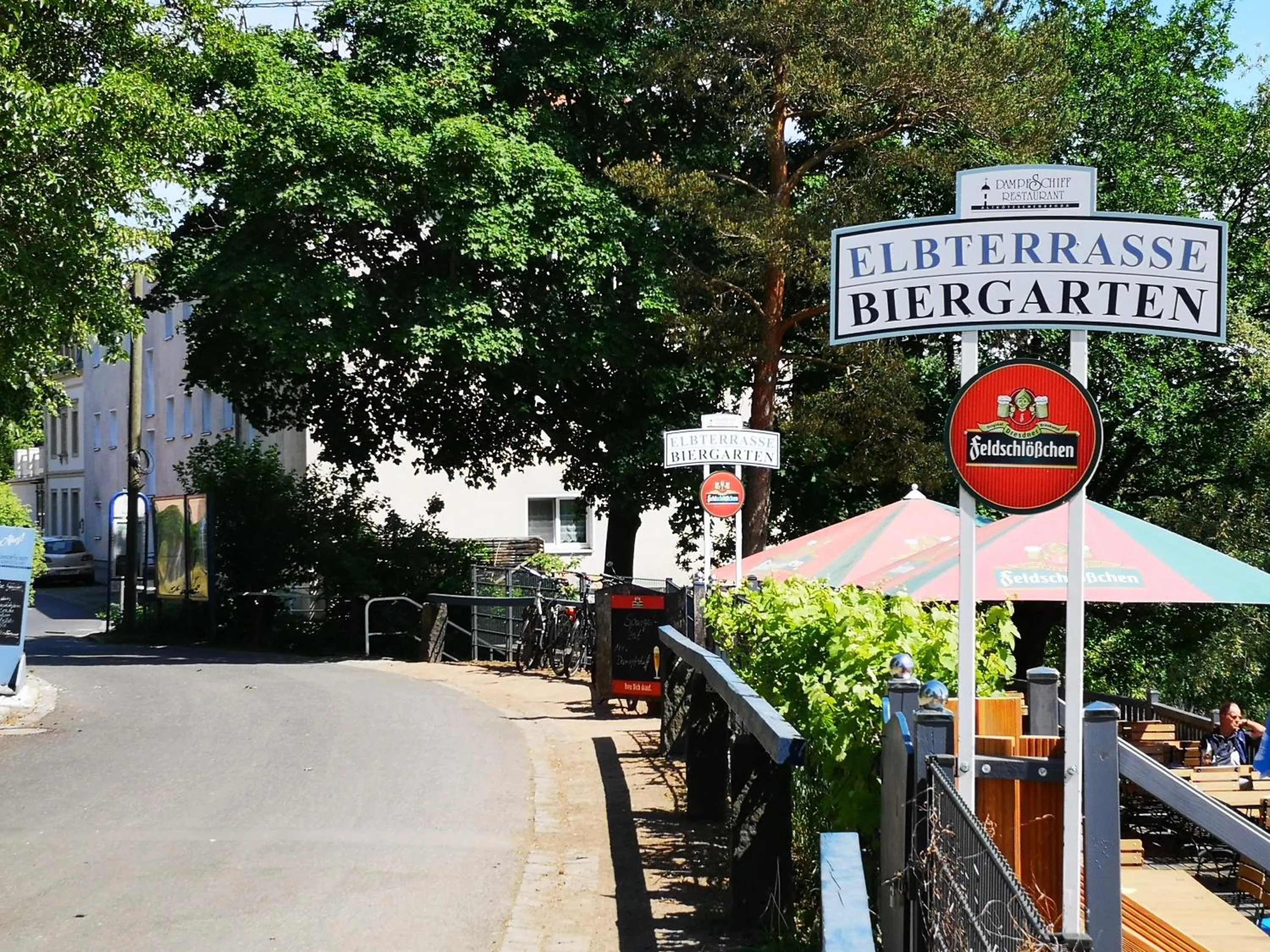 Restaurant/places to eat in Dampfschiff Radebeul-Altkö