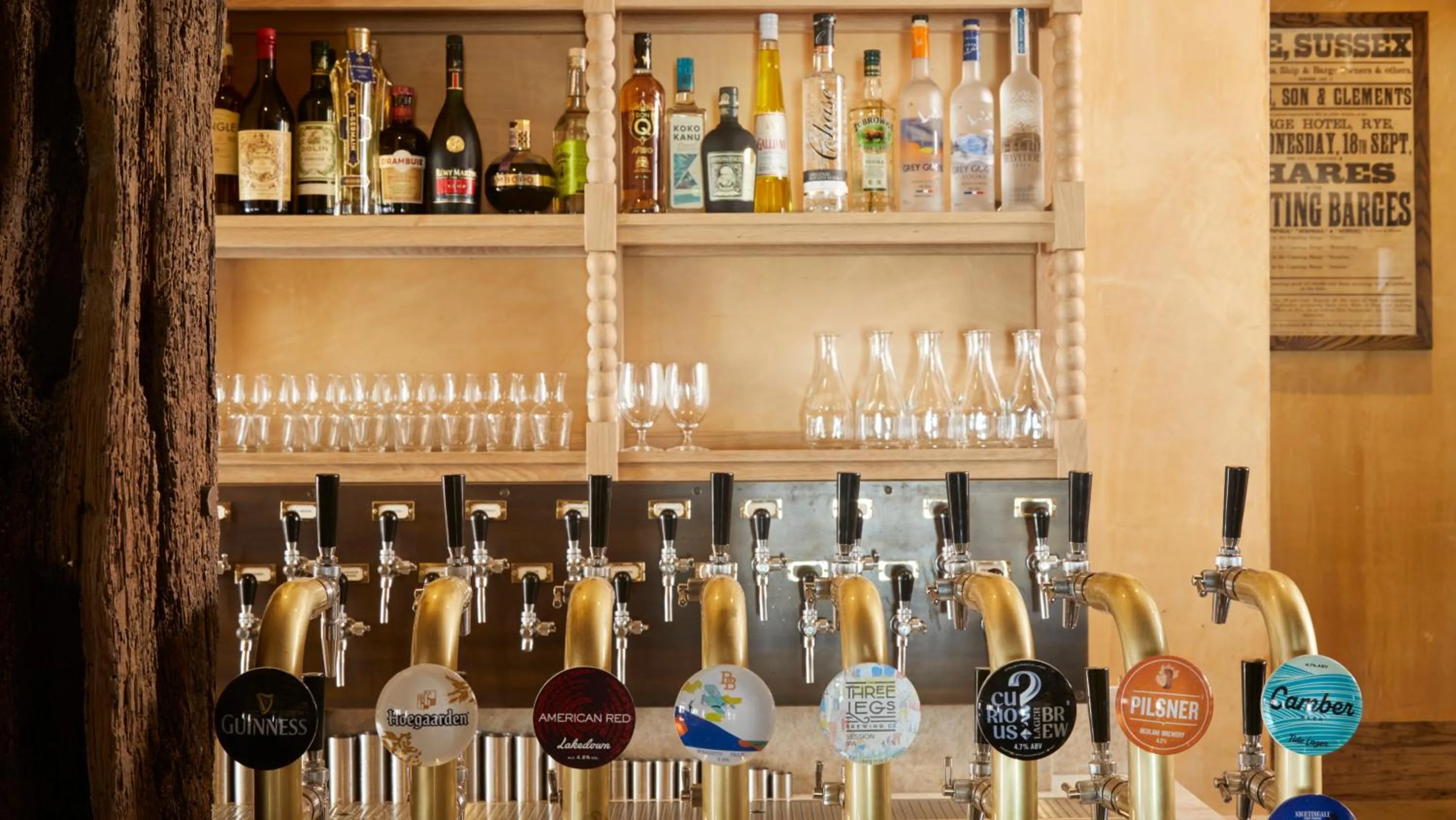 Lounge or bar in The George In Rye