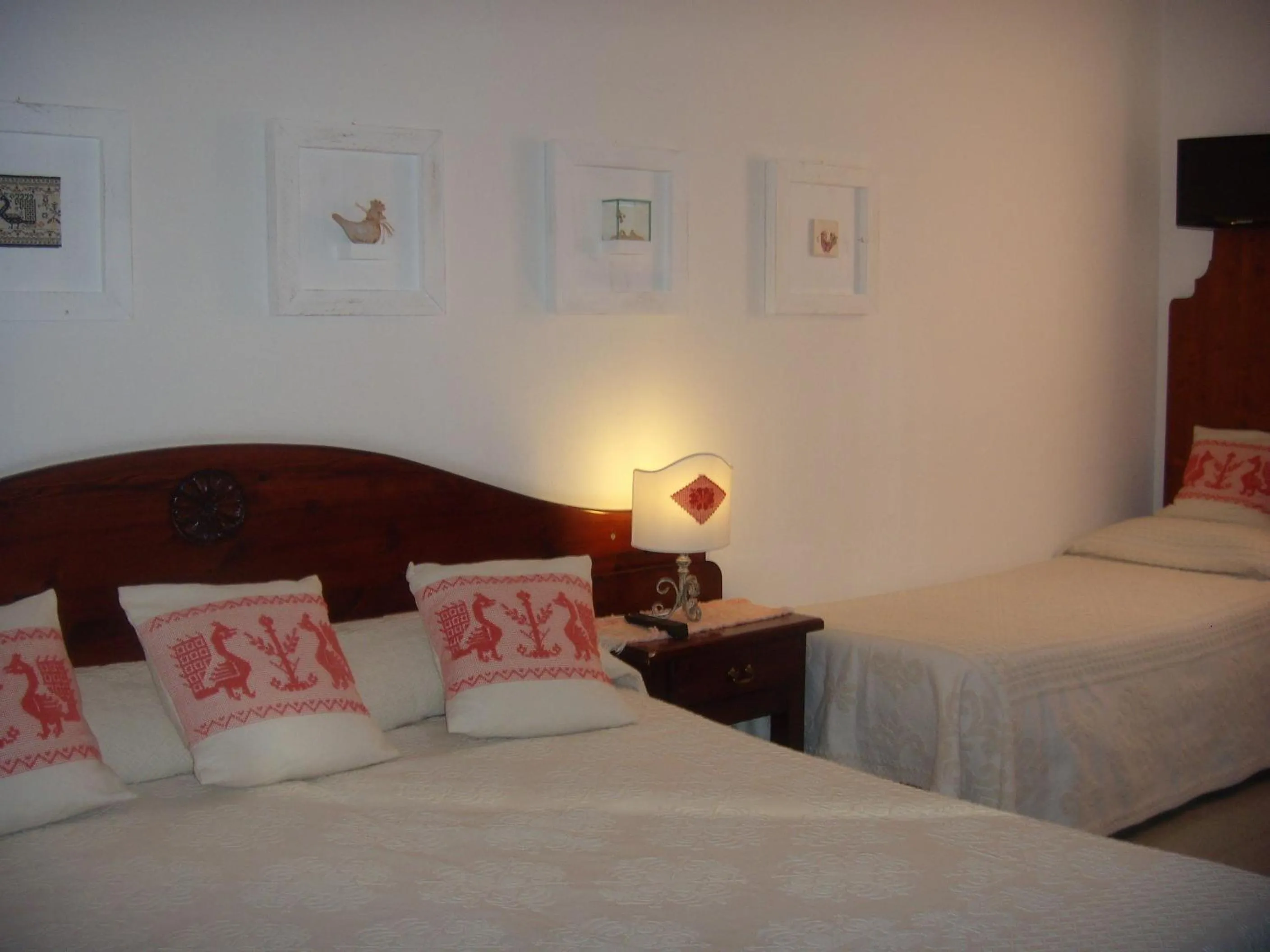 Bed in Hotel S'Ortale Possibilità di Parcheggio interno e Ristorante all'aperto