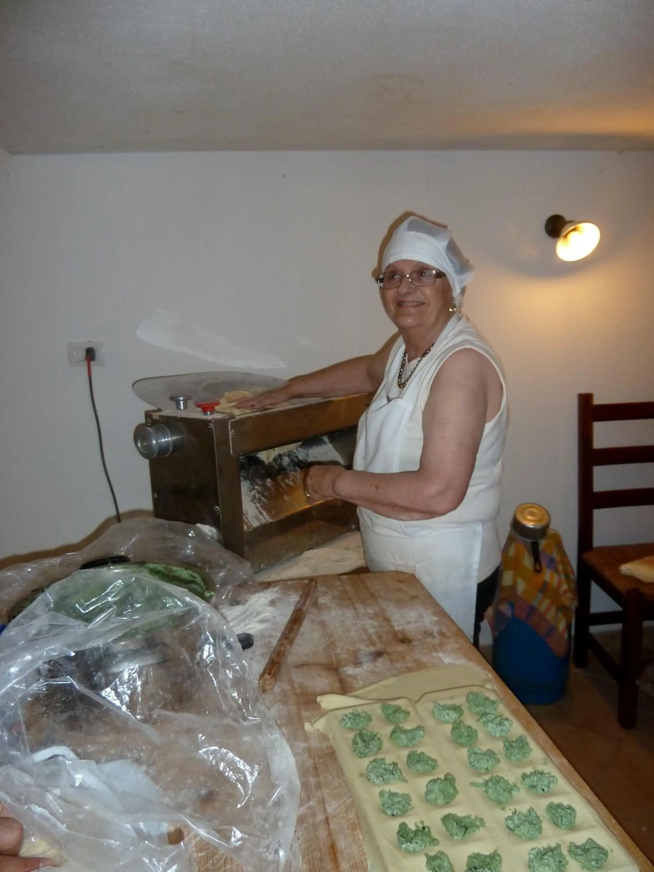 People in Hotel S'Ortale Possibilità di Parcheggio interno e Ristorante all'aperto