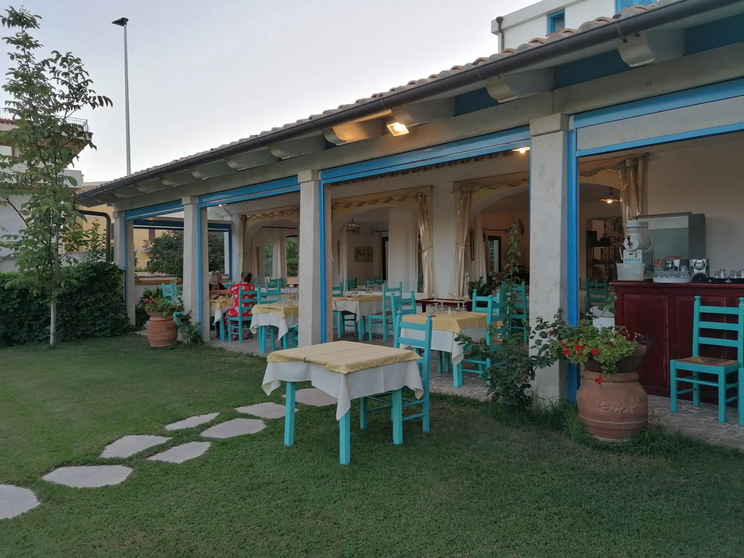 Hotel S'Ortale Possibilità di Parcheggio interno e Ristorante all'aperto