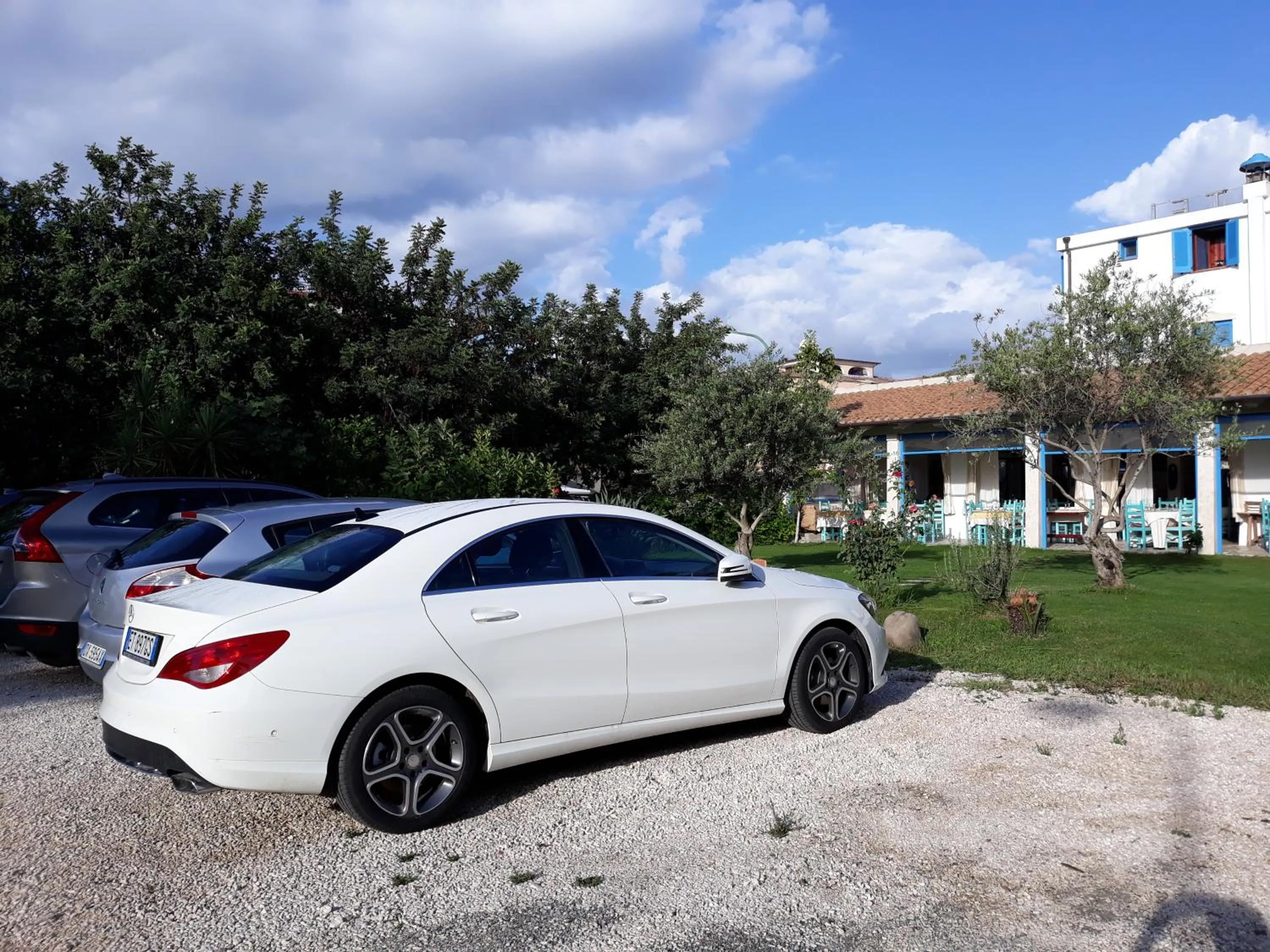 Property building in Hotel S'Ortale Possibilità di Parcheggio interno e Ristorante all'aperto