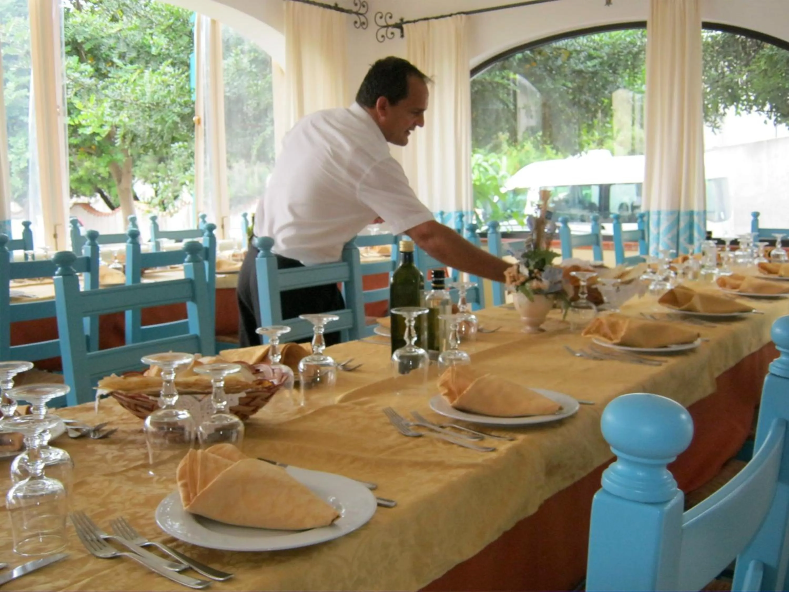 Dining area in Hotel S'Ortale Possibilità di Parcheggio interno e Ristorante all'aperto