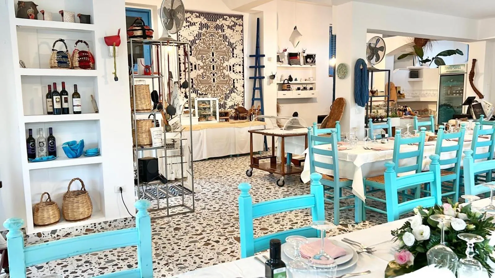 Restaurant/places to eat in Hotel S'Ortale Possibilità di Parcheggio interno e Ristorante all'aperto