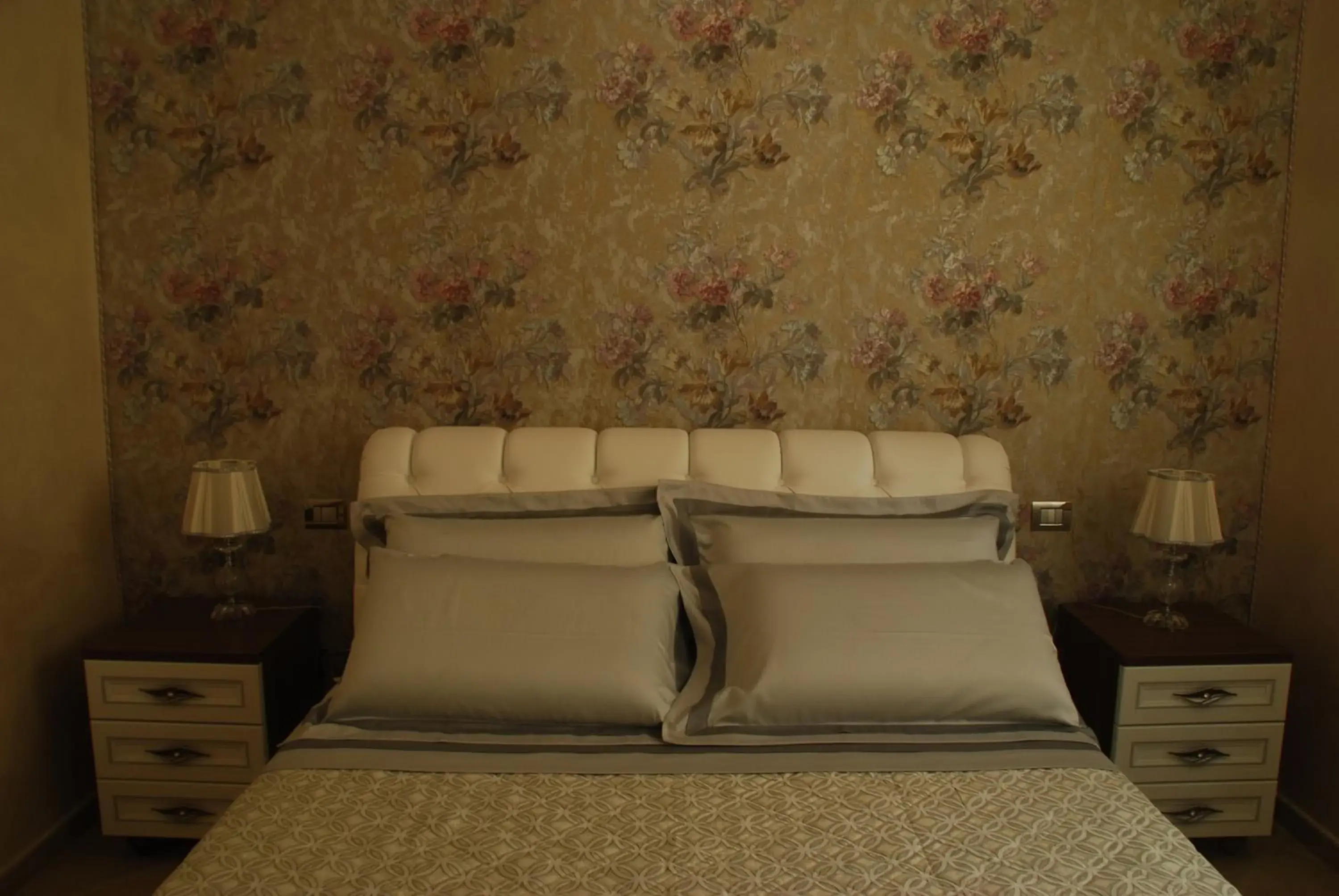 Photo of the whole room, Bed in Daphnae House Photo of the whole room, Bed in Daphnae House