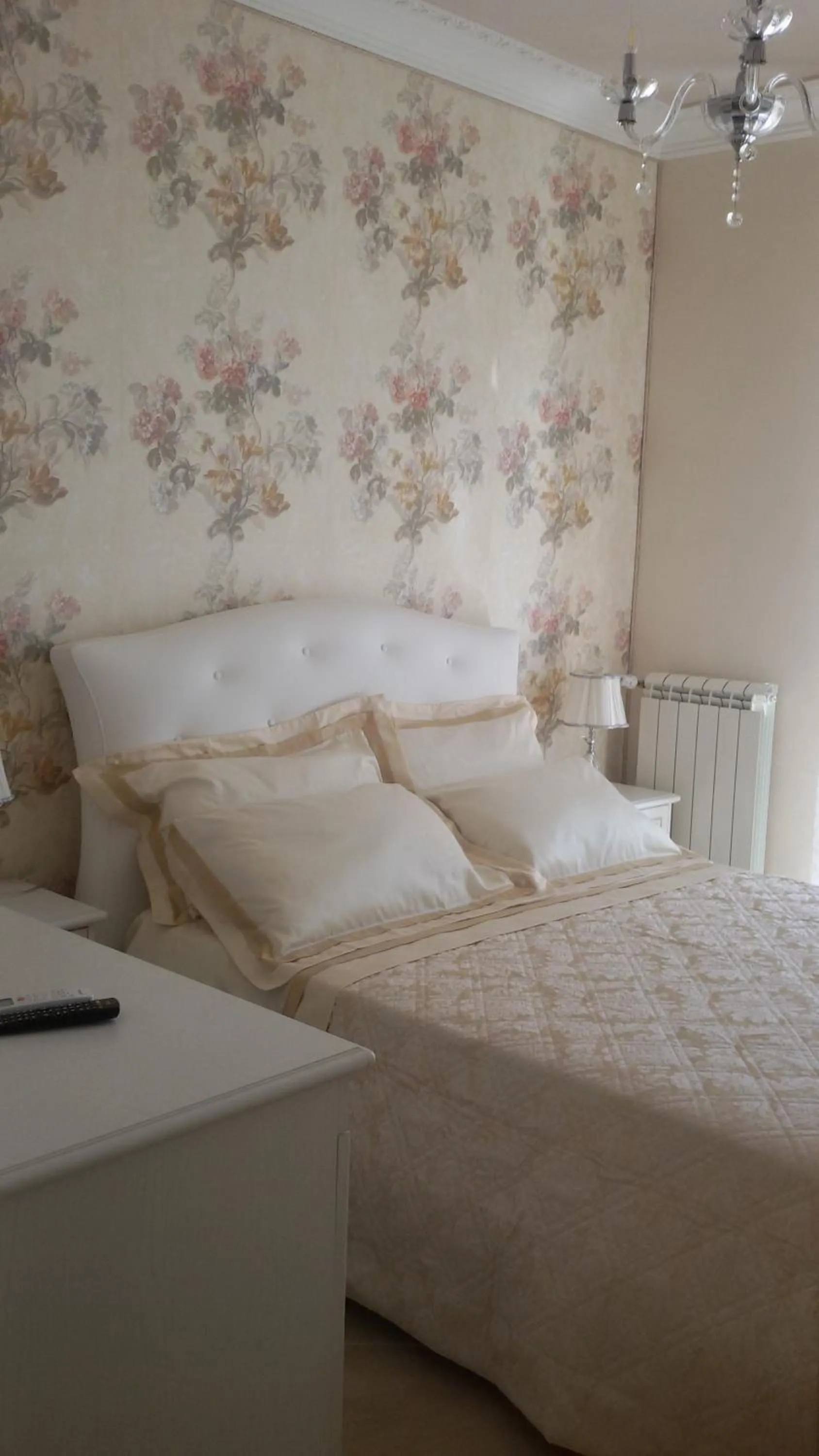 Bed in Daphnae House