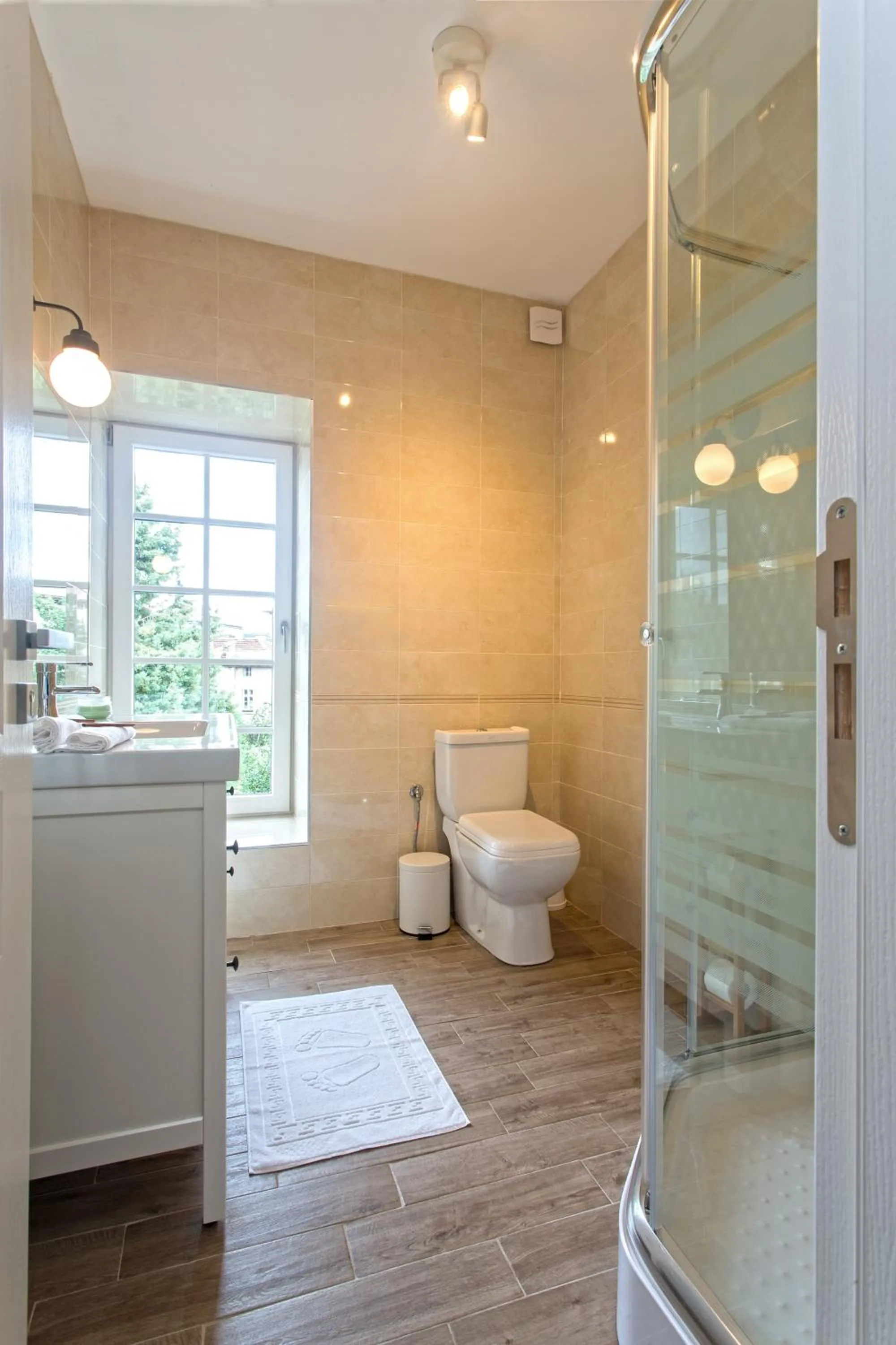 Bathroom in Green Hill Guest House