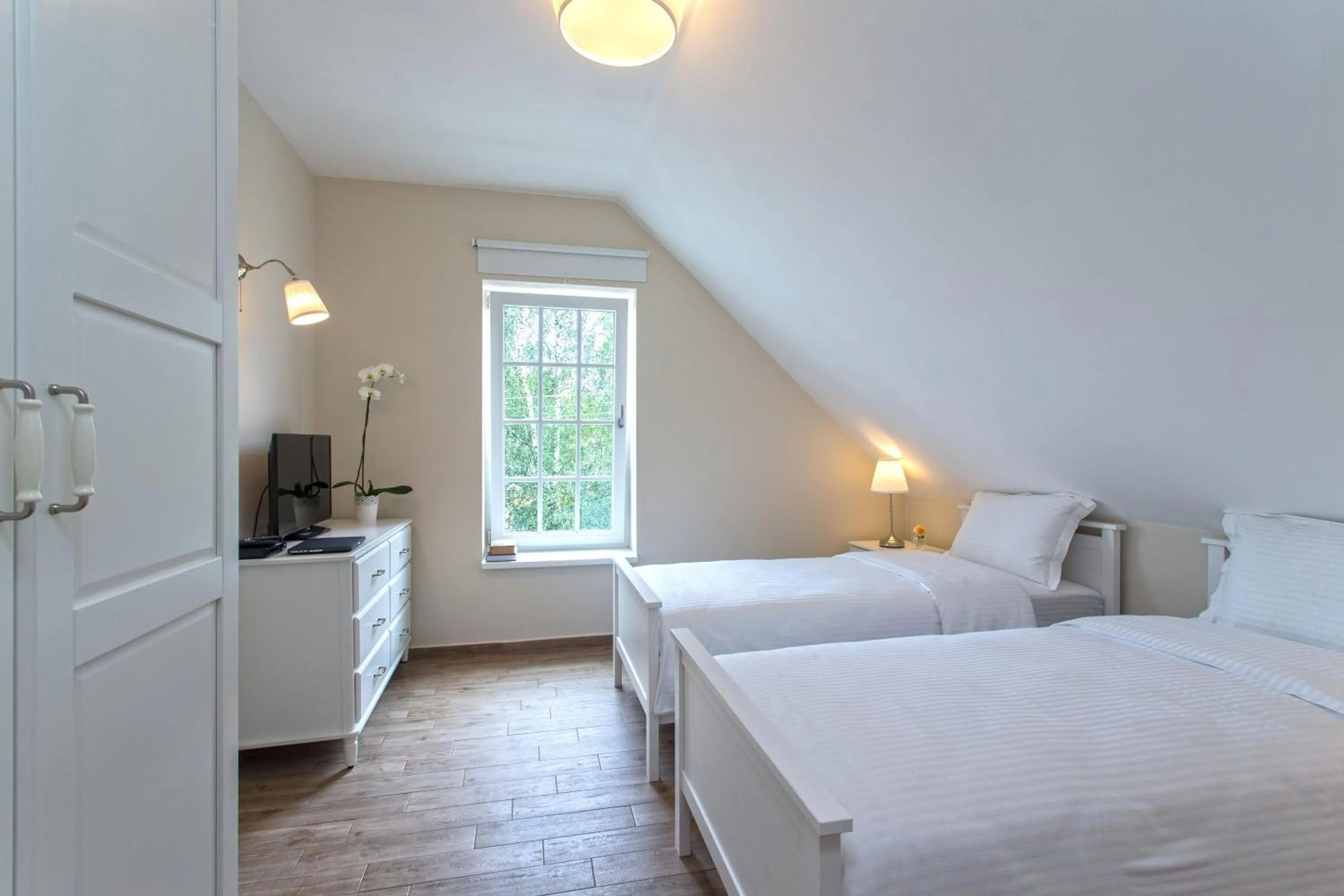 Bedroom, Bed in Green Hill Guest House
