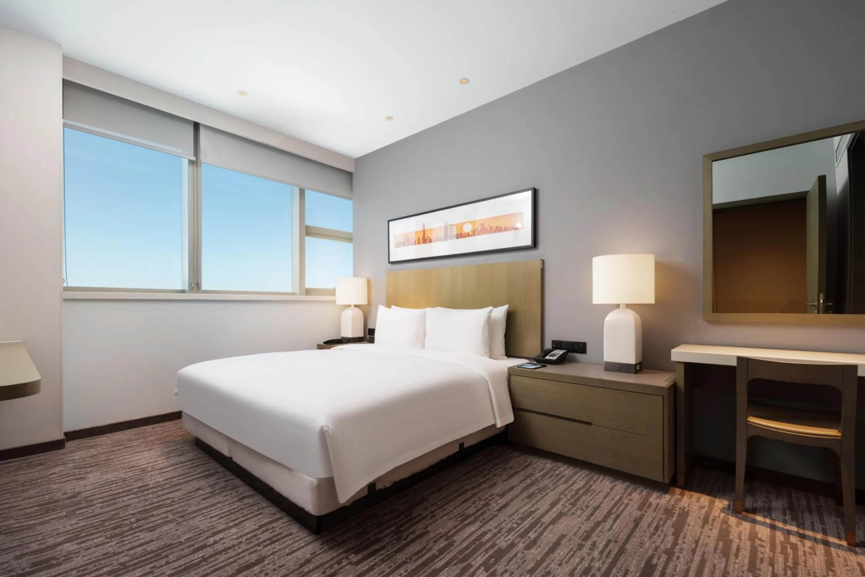 Photo of the whole room, Bed in Hyatt House Yinchuan Yuecaicheng