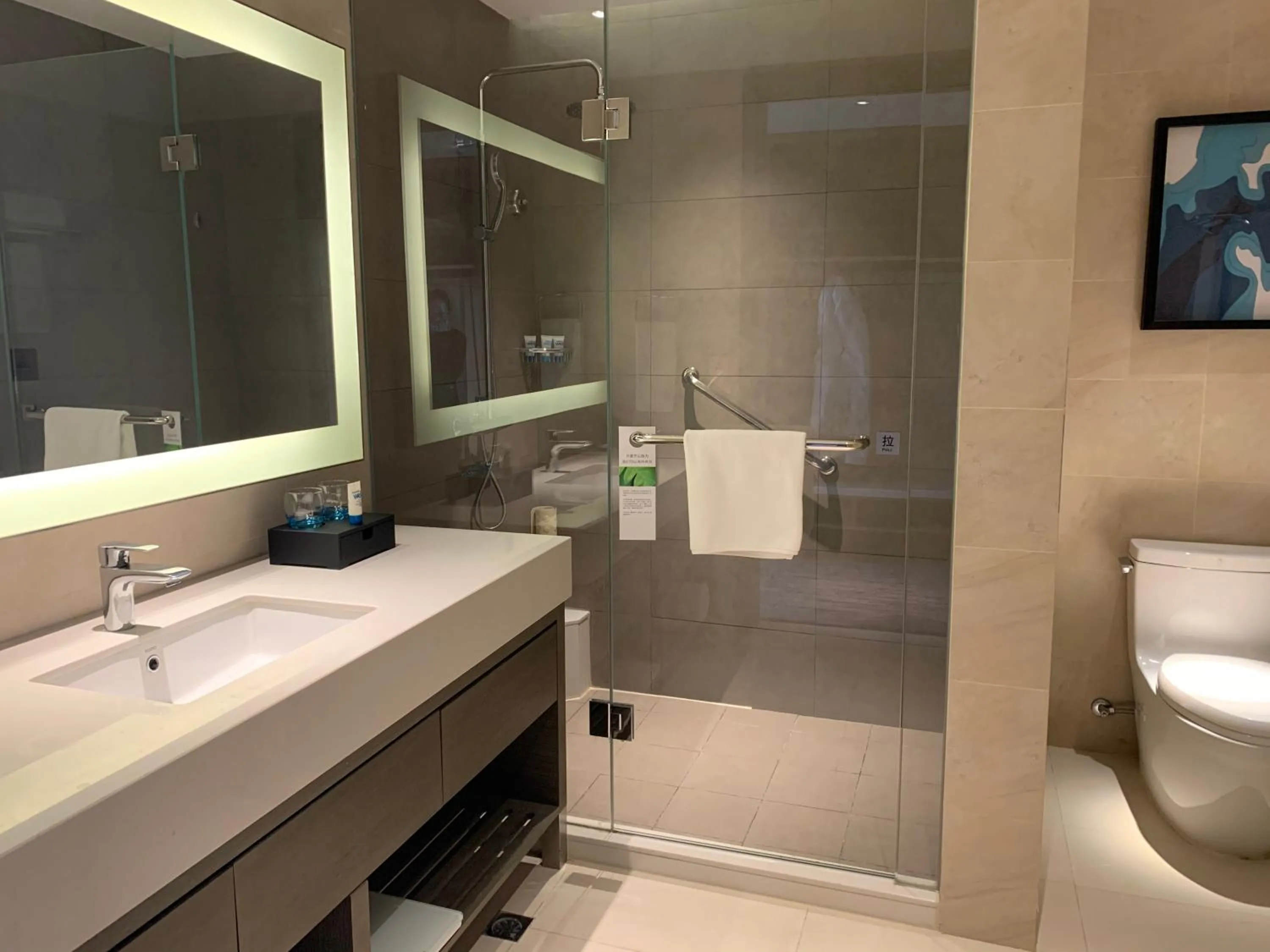Shower in Hyatt House Yinchuan Yuecaicheng