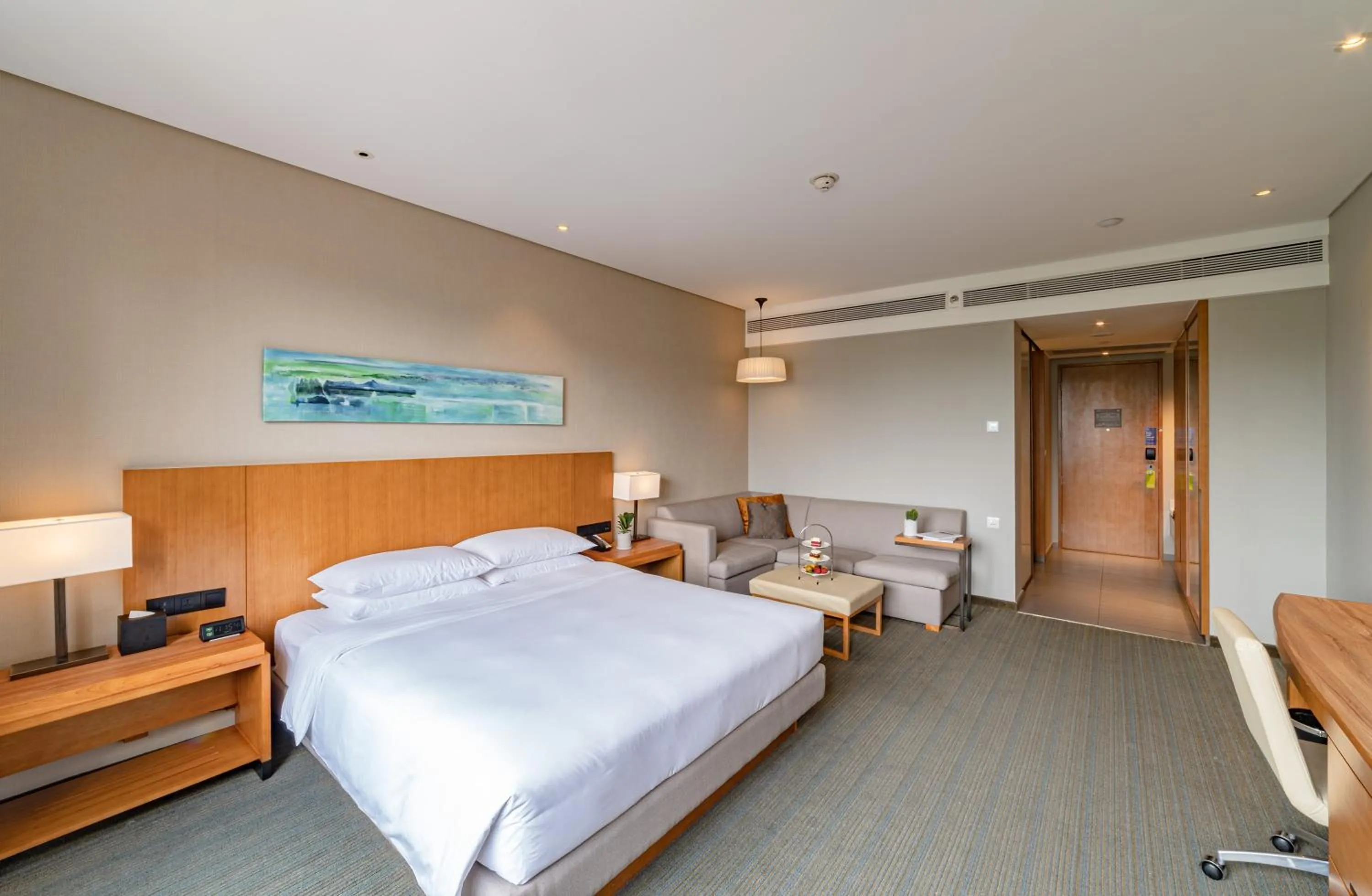 Photo of the whole room in Hyatt Place Foshan Lishui