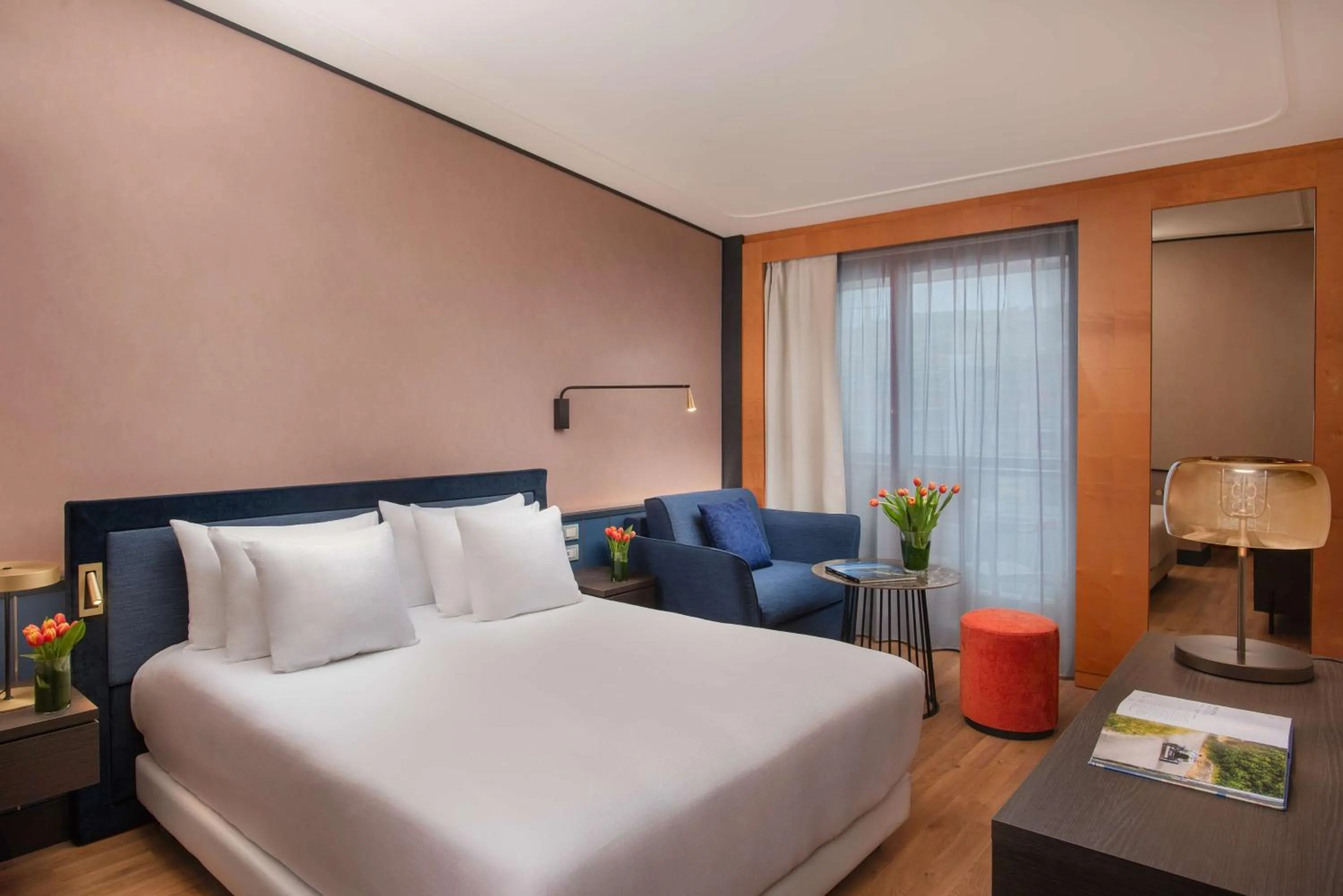 Bedroom, Bed in NH Collection Genova Marina