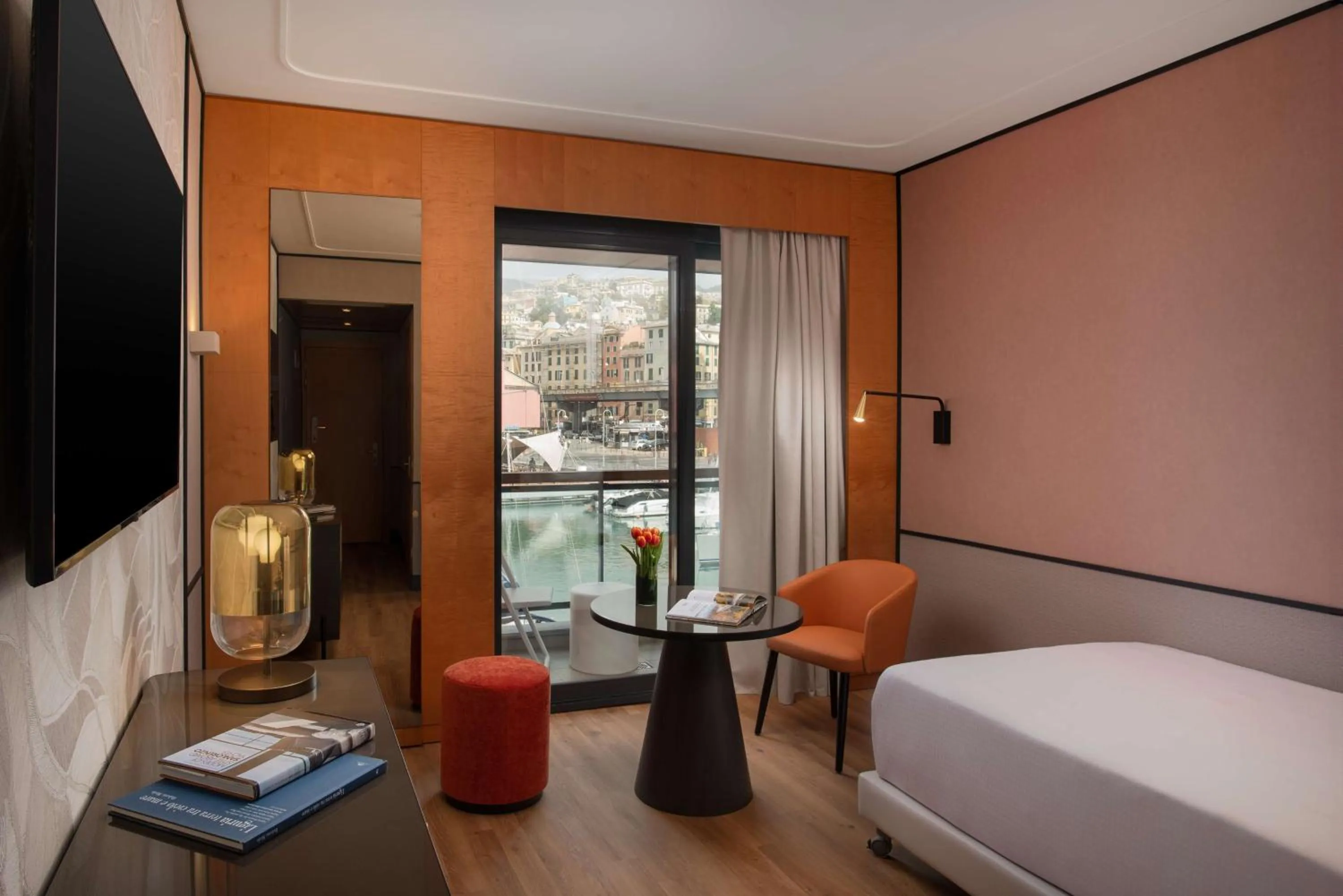 Bedroom, Bed in NH Collection Genova Marina