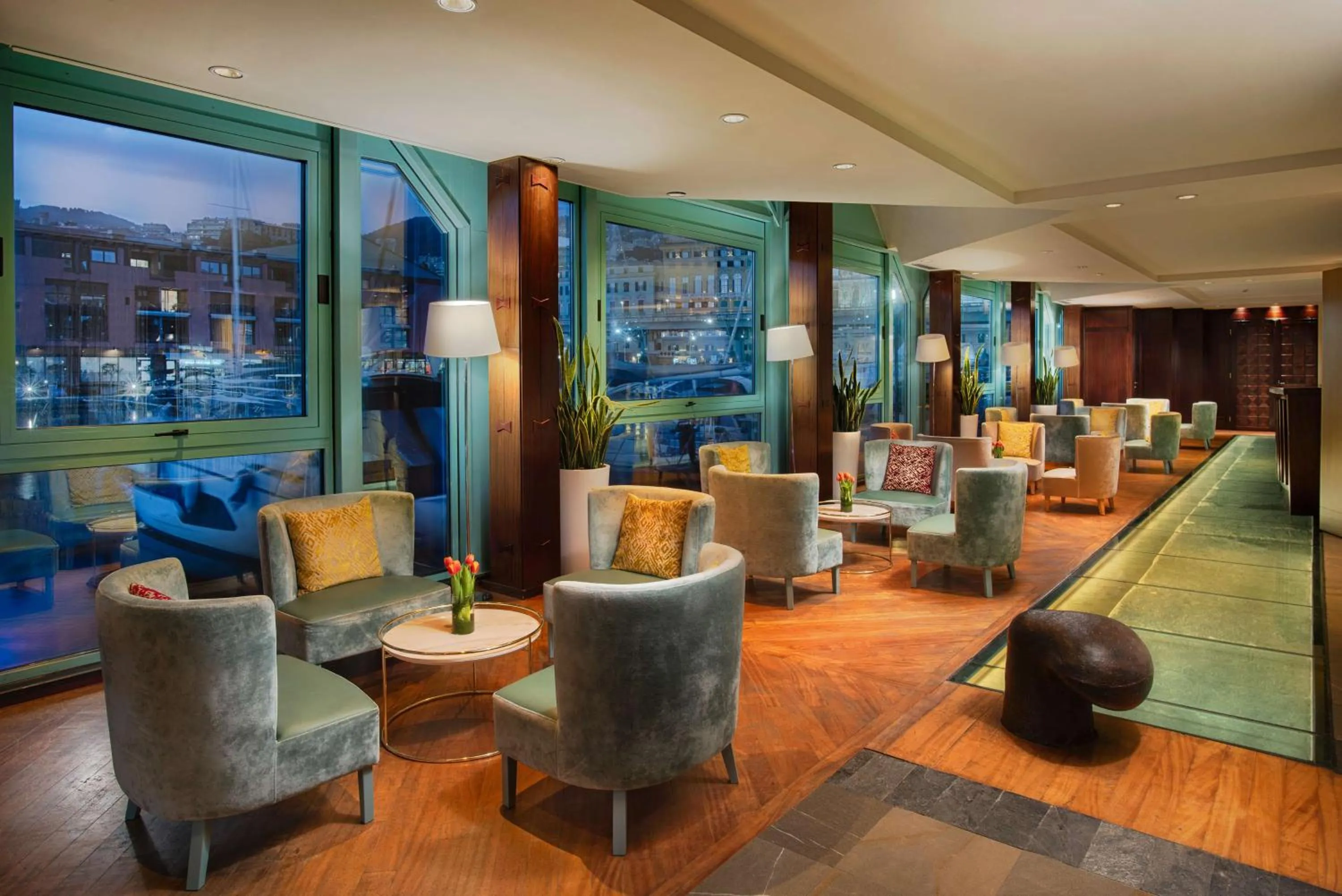 Lobby or reception in NH Collection Genova Marina