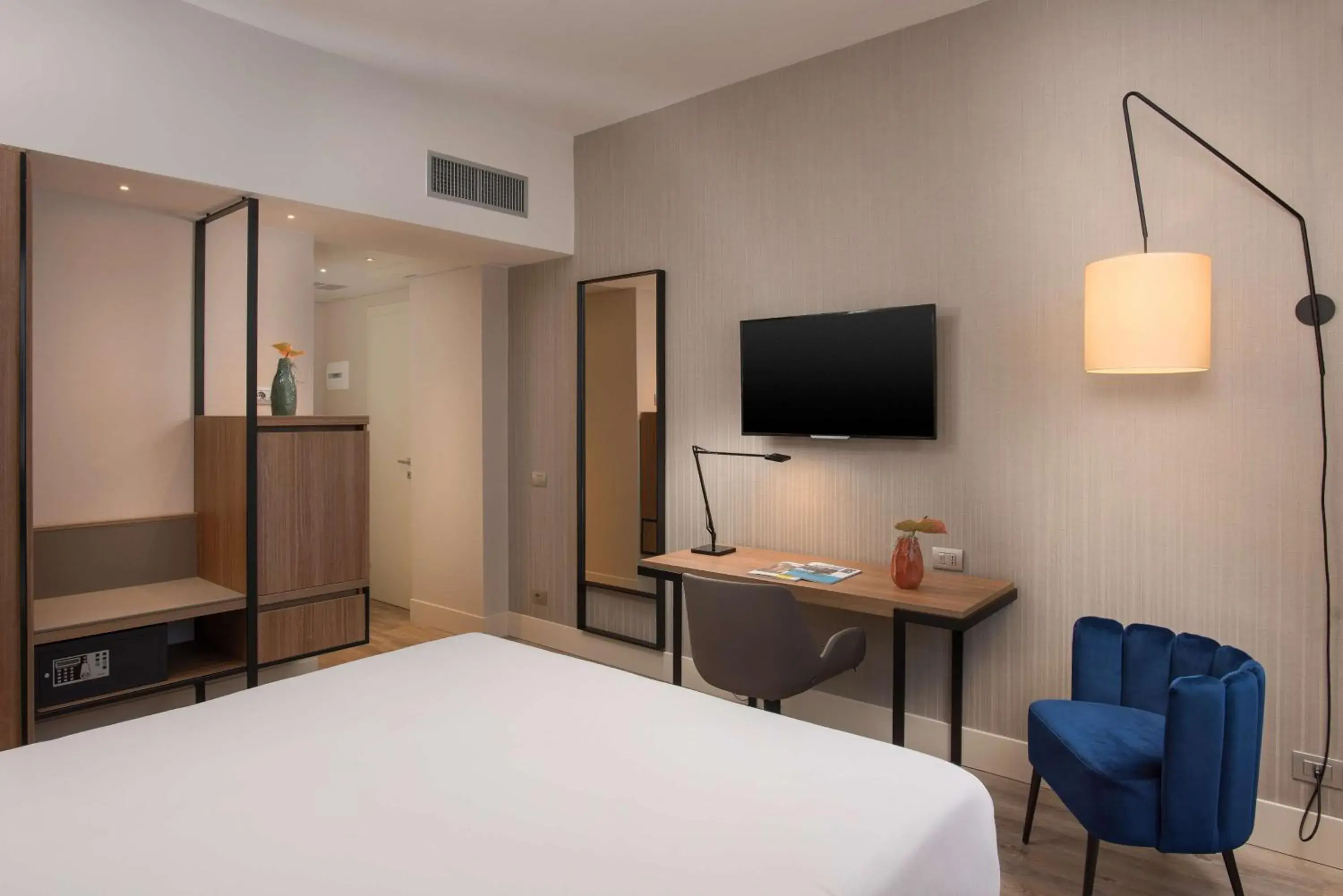 Bedroom, Bed in NH Trieste Bedroom, Bed in NH Trieste