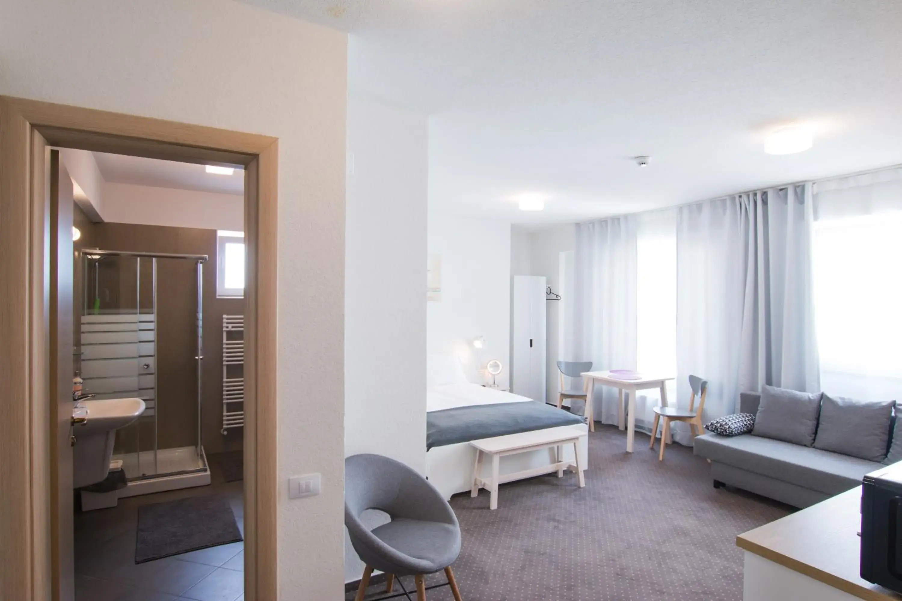 Family Studio - single occupancy in Victoriei City Studios Family Studio - single occupancy in Victoriei City Studios