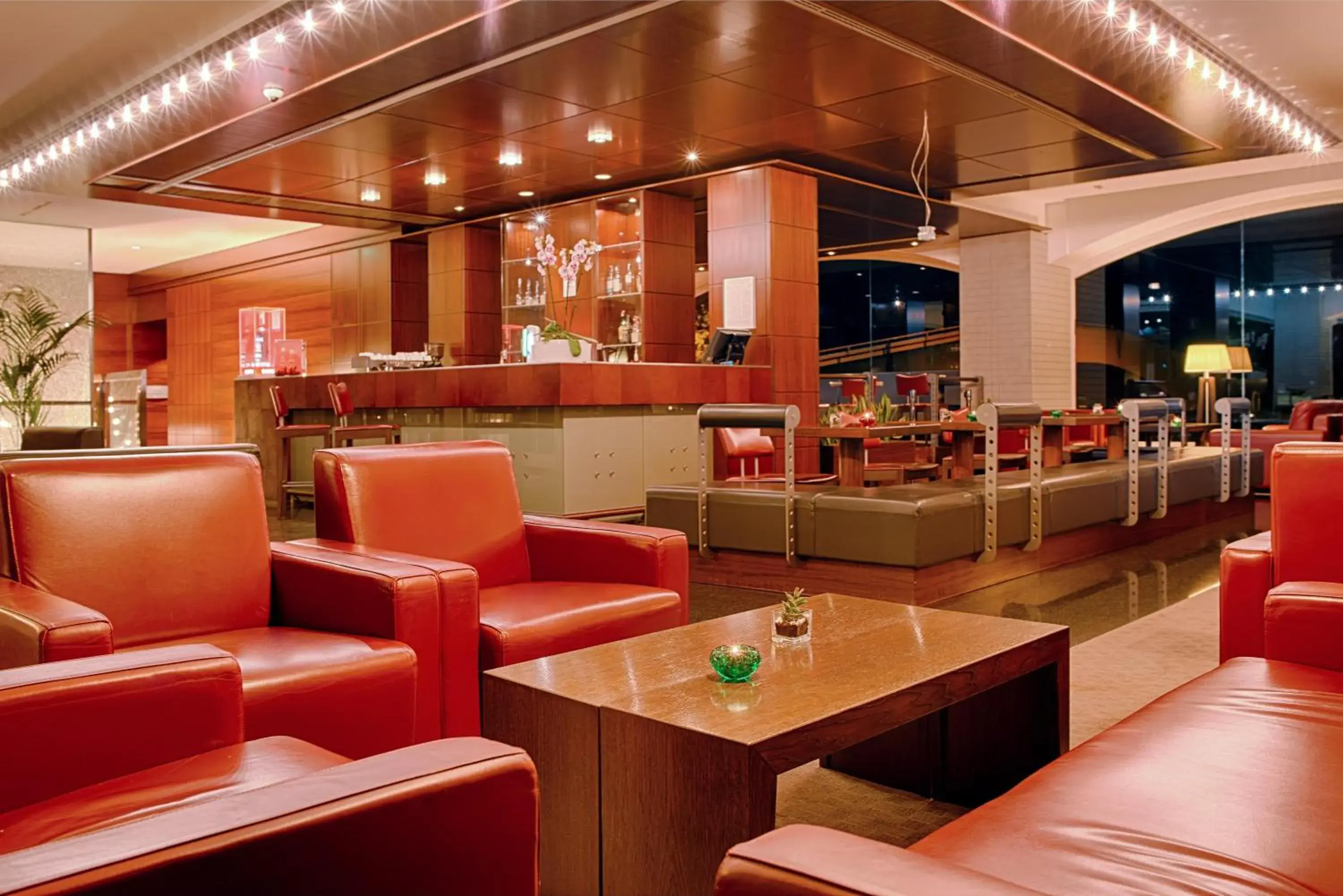 Restaurant/places to eat in NH Milano 2 Restaurant/places to eat in NH Milano 2